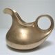 Pichet sculptural fonte laiton massif vintage