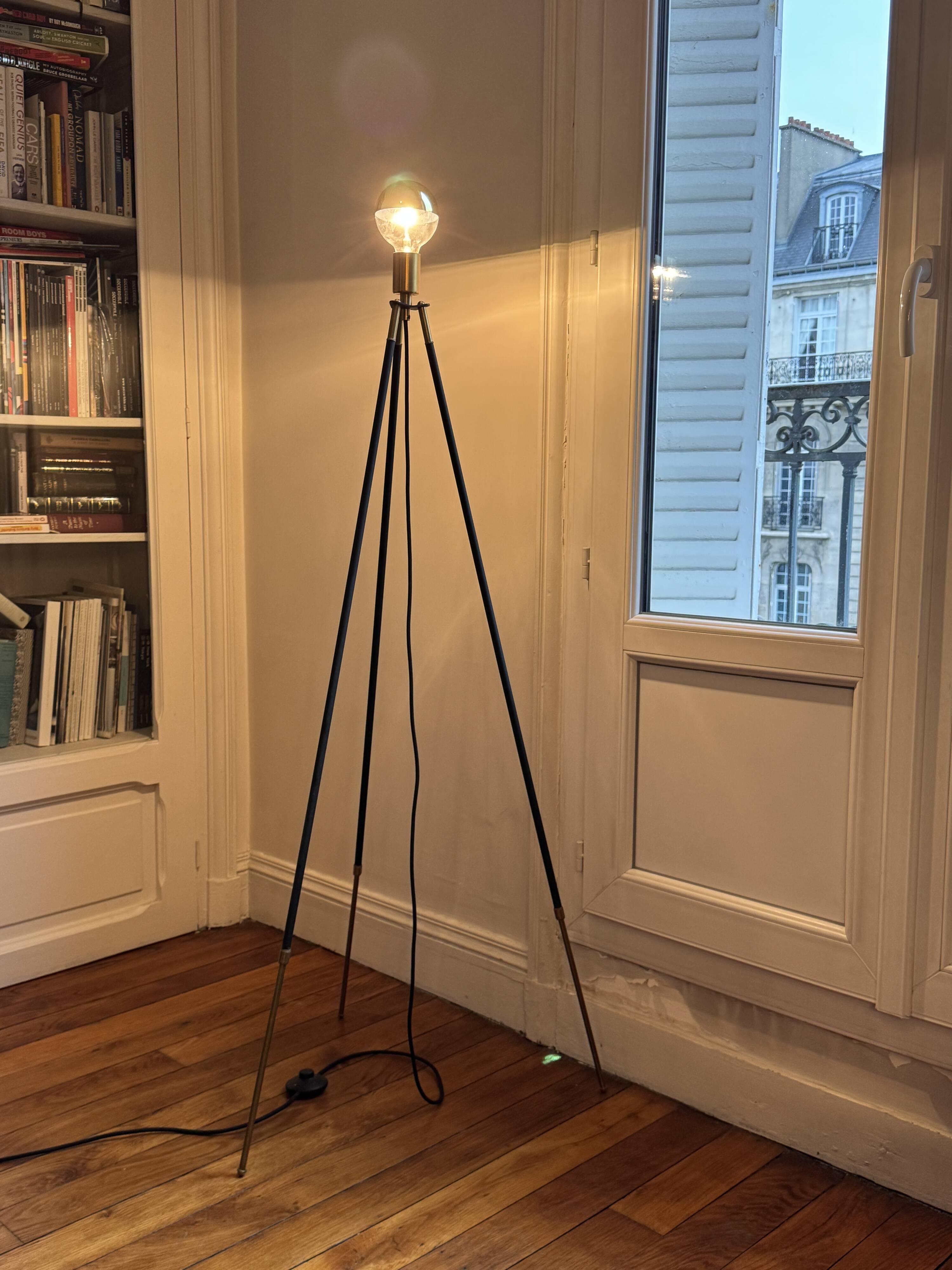 Lampadaire Tripod Cliff Lambert & Fils