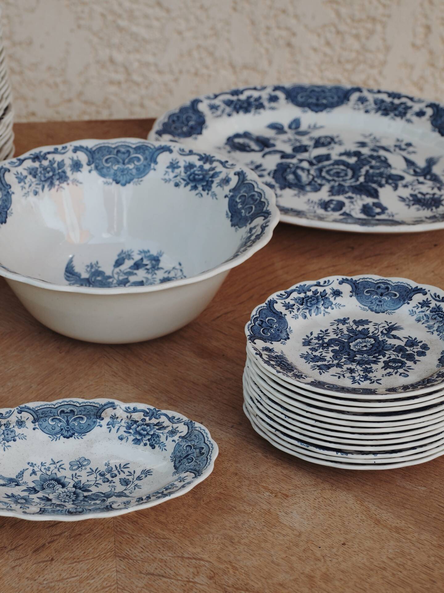 English porcelain service Ridway Staffordshire, 1980s