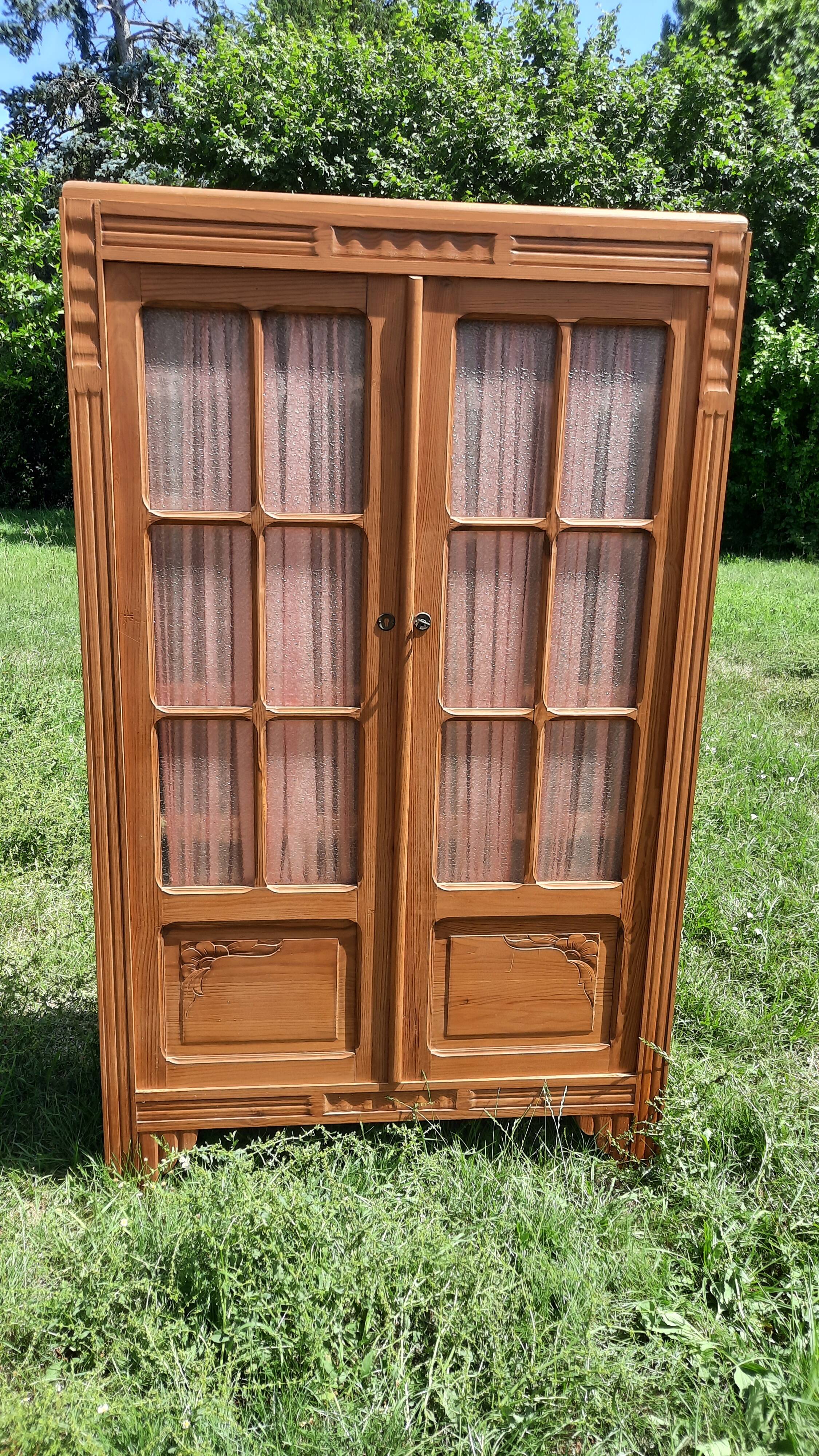 Art Deco style showcase