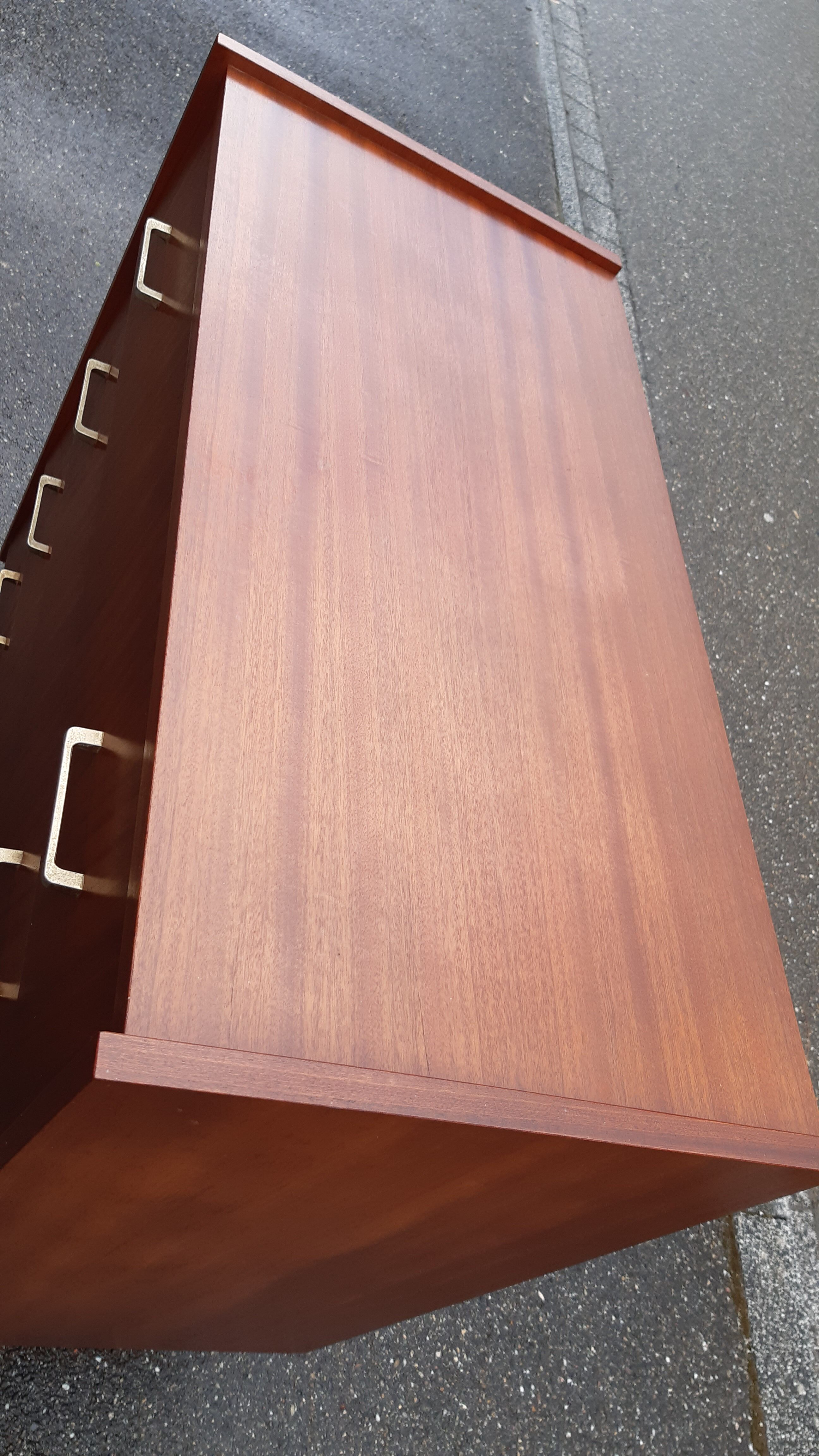 Vintage chest of drawers spindle feet