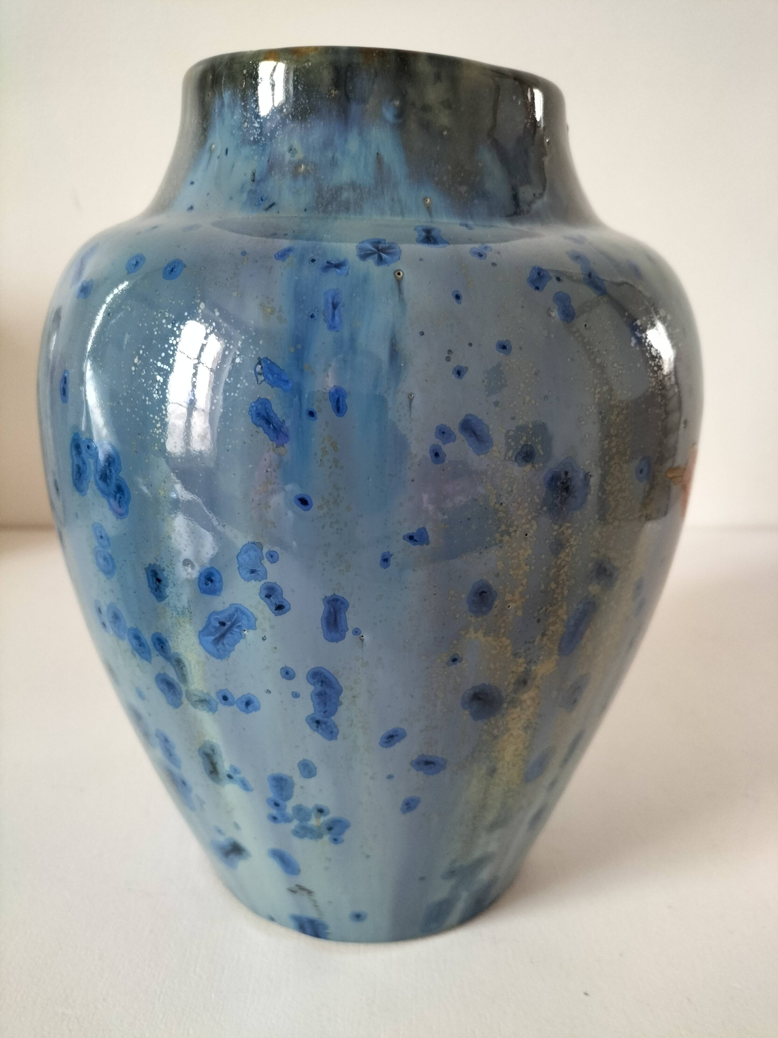 Pierrefonds Heraldic Faiencerie Vase