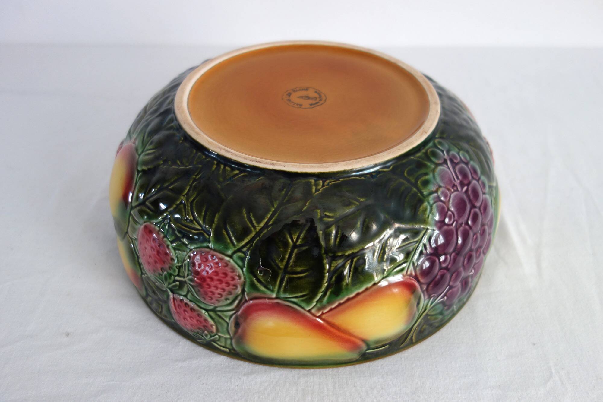 Large Salins fruit slushie salad bowl