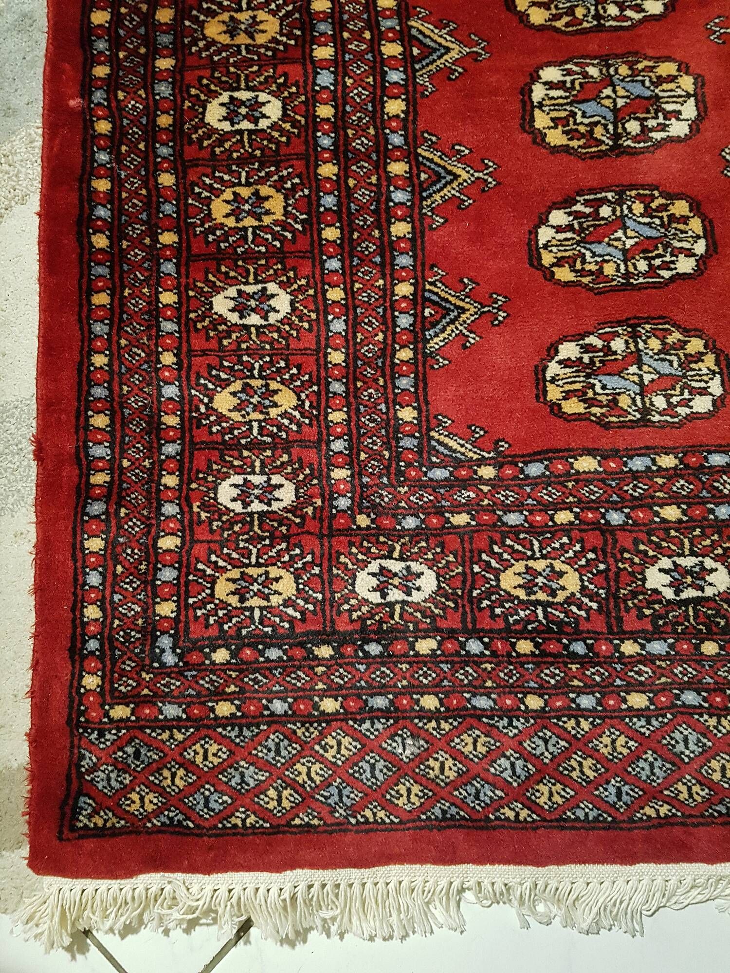 Tapis d'orient boukhara en laine entièrement fait main
