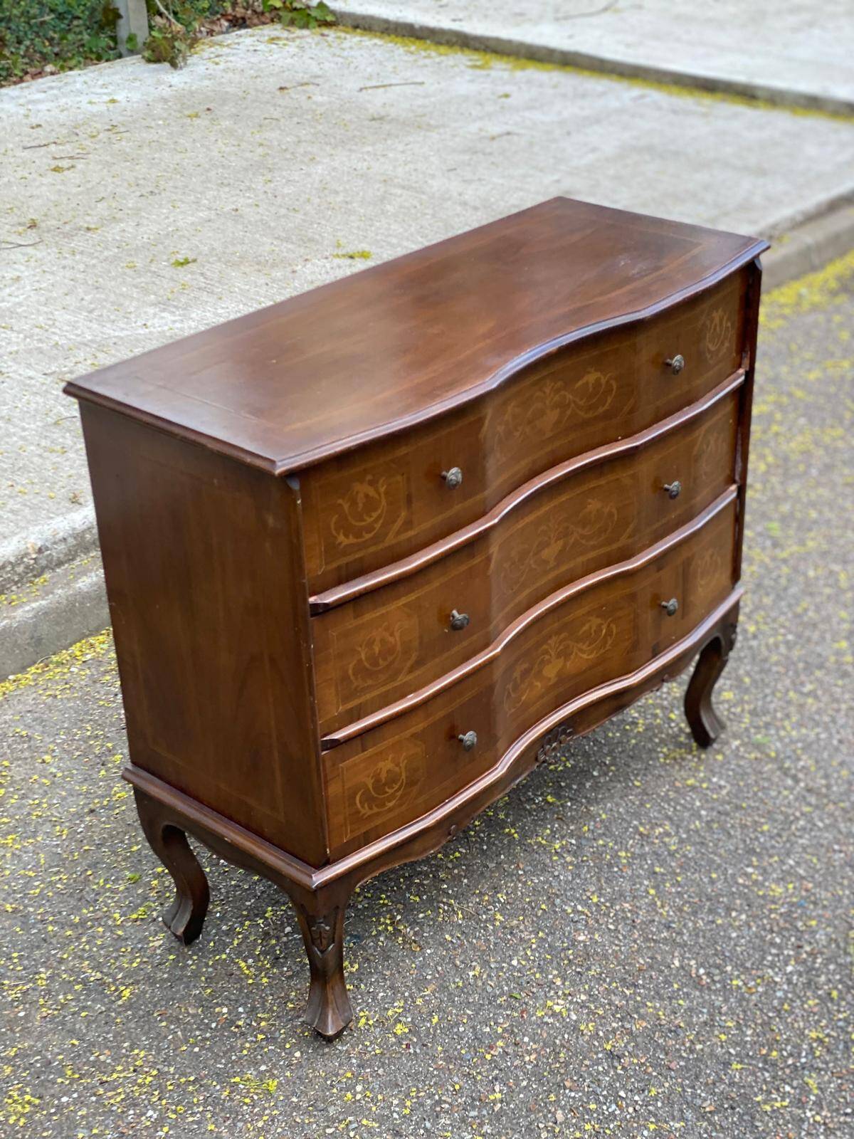 Commode chinoise vintage en bois avec décoration