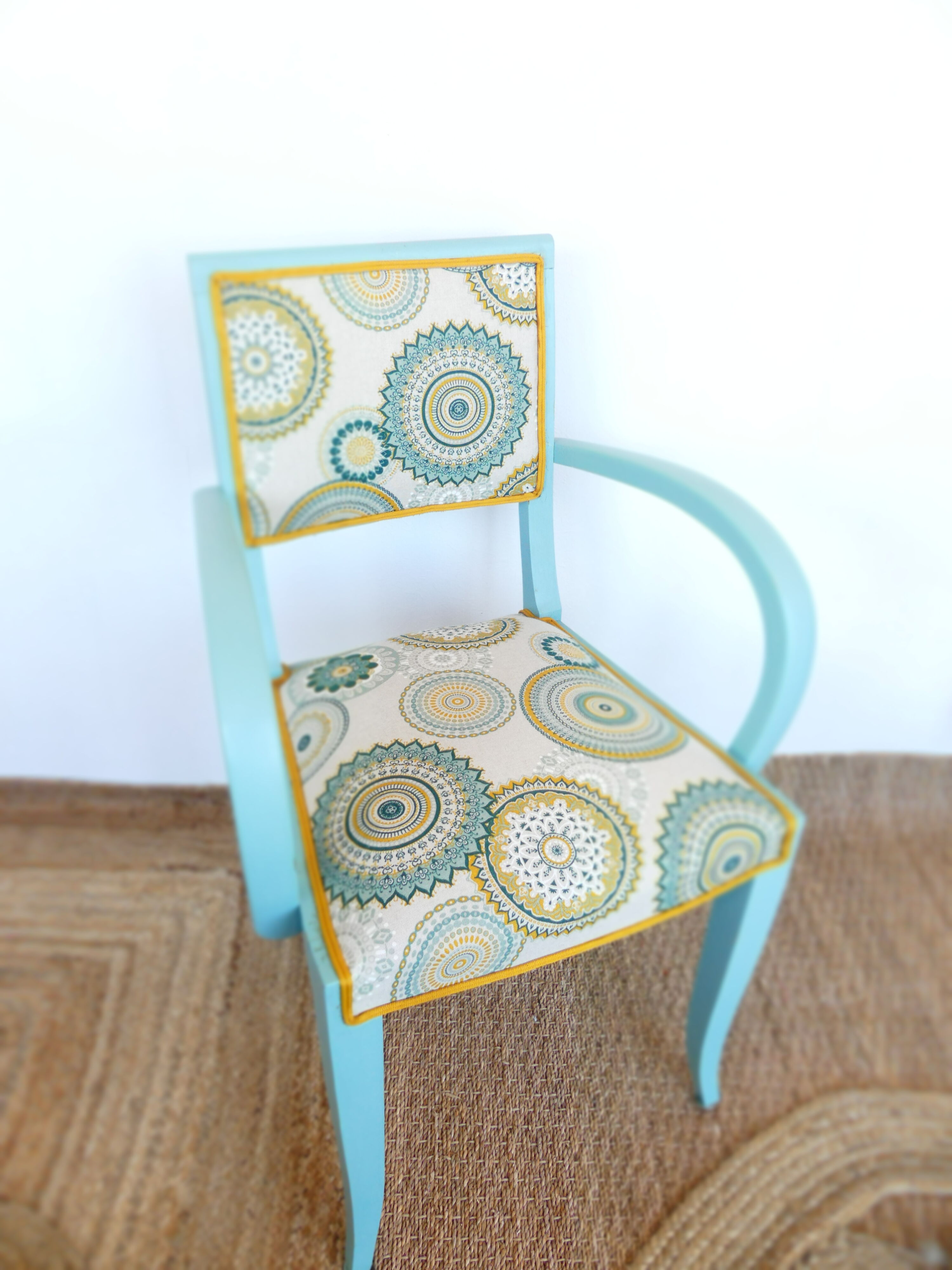 Bridge chair