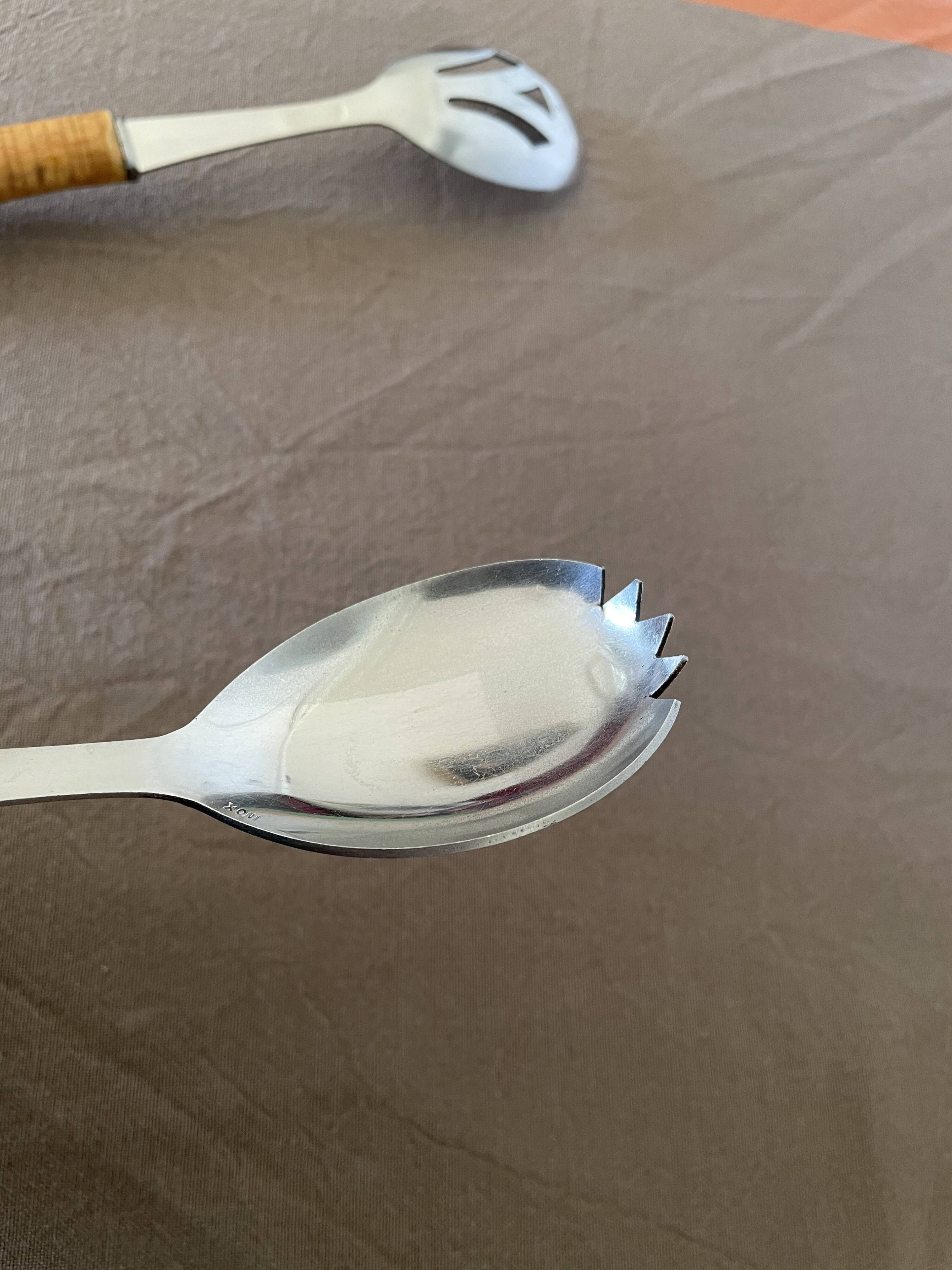 Salad servers with bamboo handles