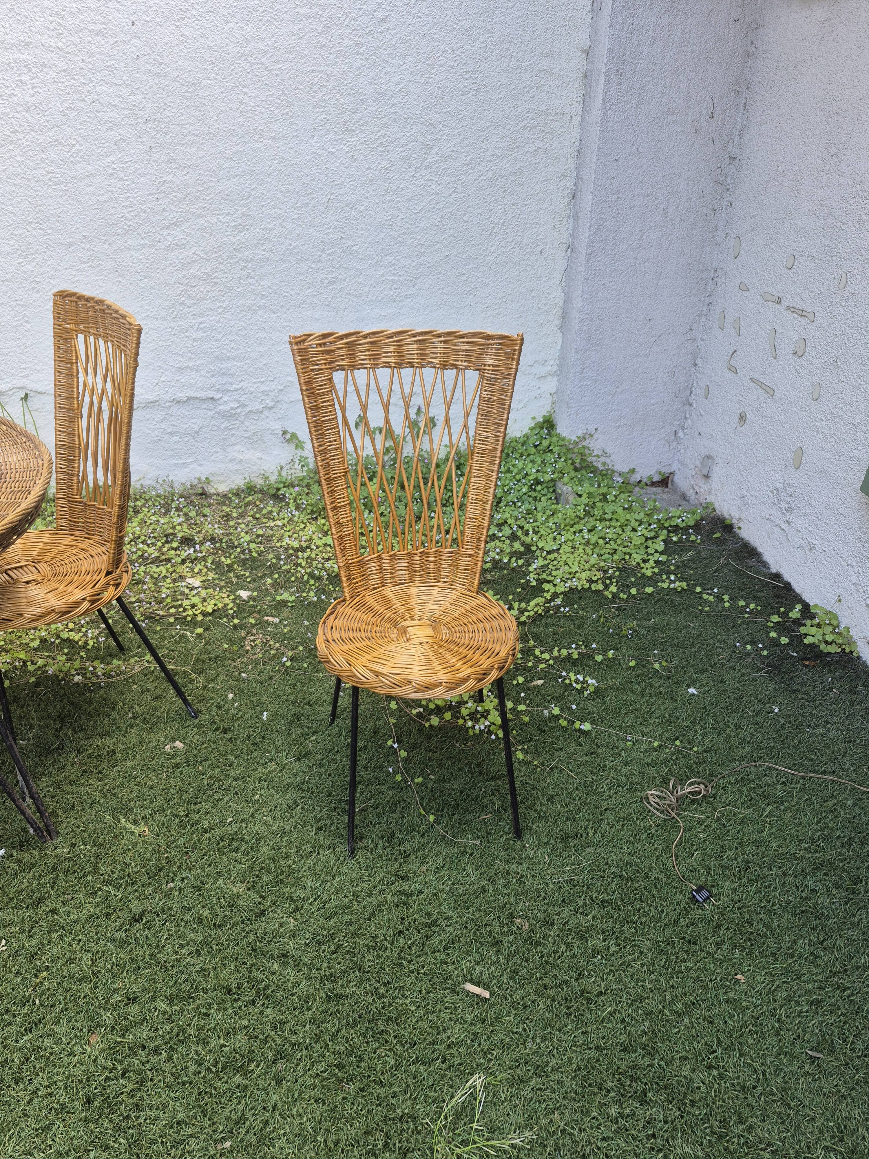Wicker and black metal dining set