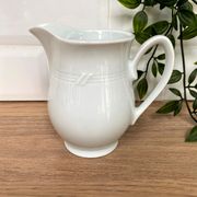 Pot à lait en porcelaine