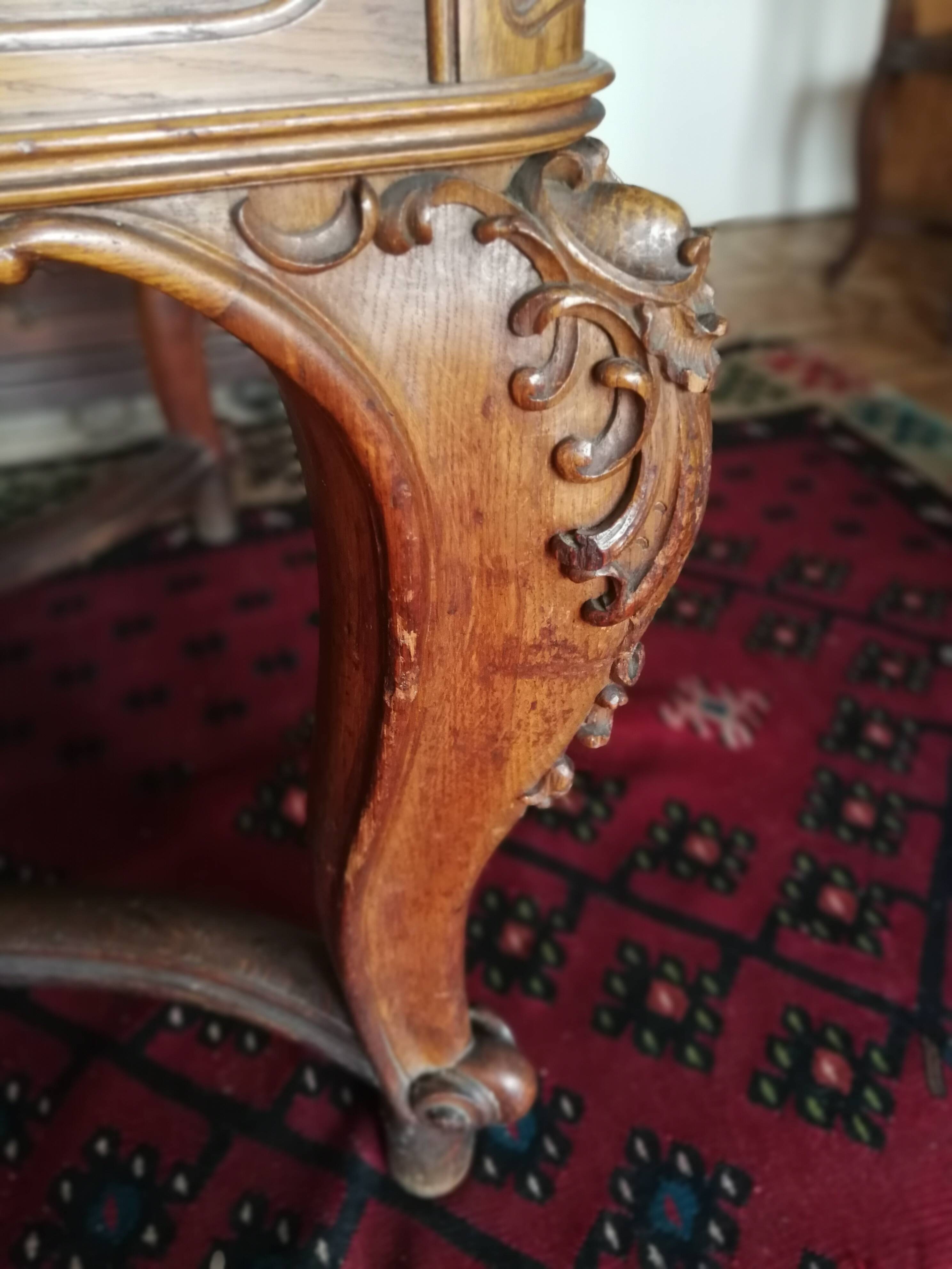 Large table for 12 people with extensions, Louis XV style.