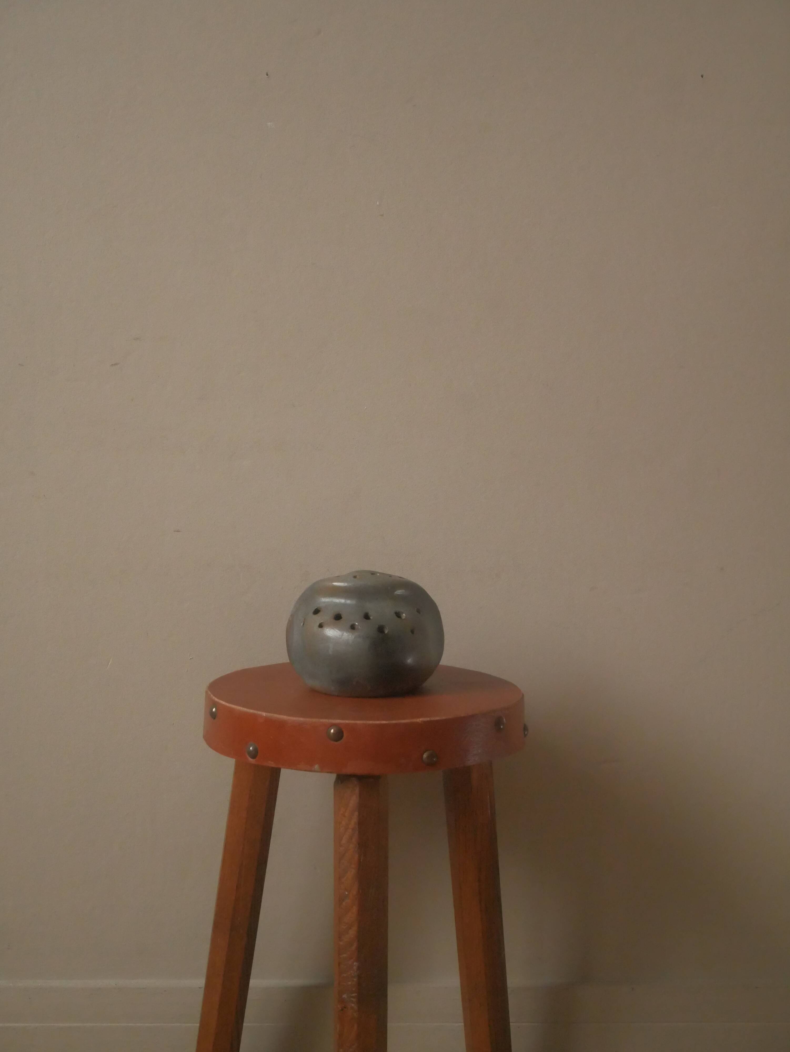 Ceramic flower stick Au grès du jour honfleur pottery handmade artisanal manufacturing