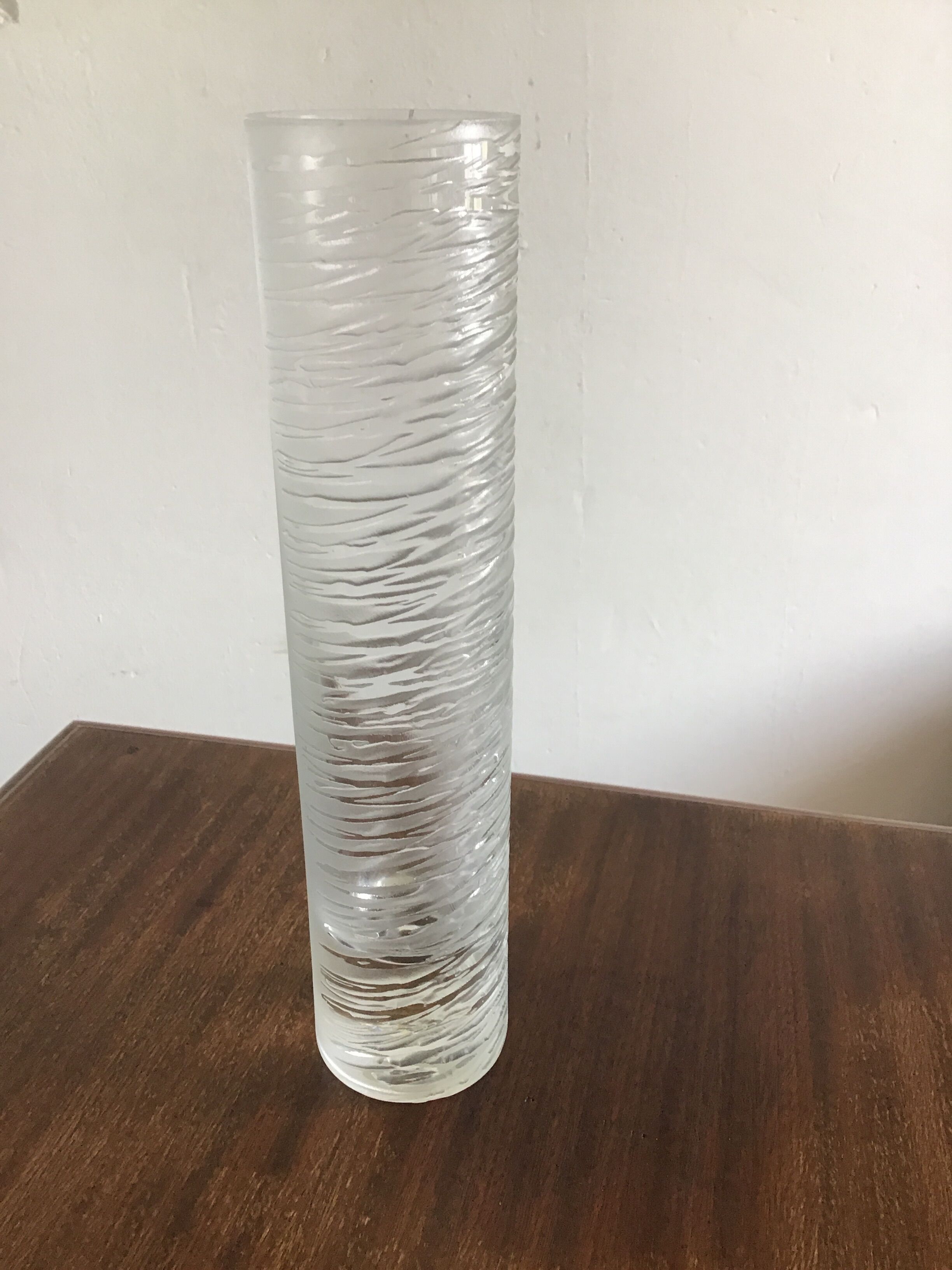 Vase en verre gravé