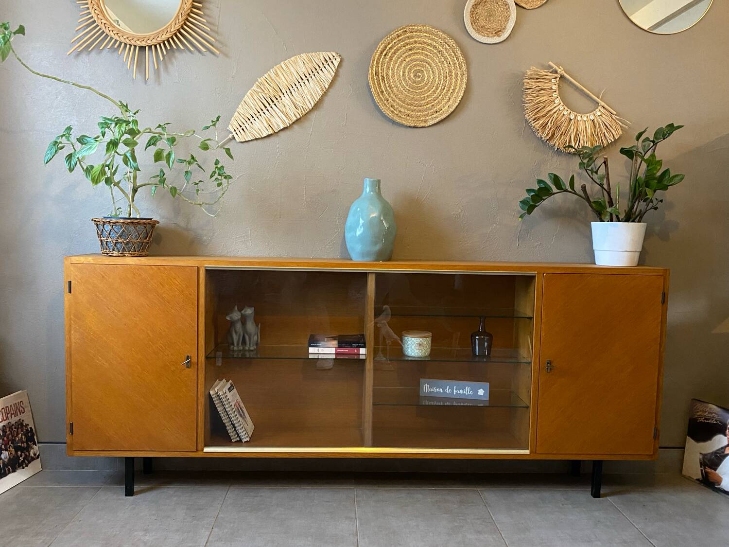 Vintage sideboard (shallow)
