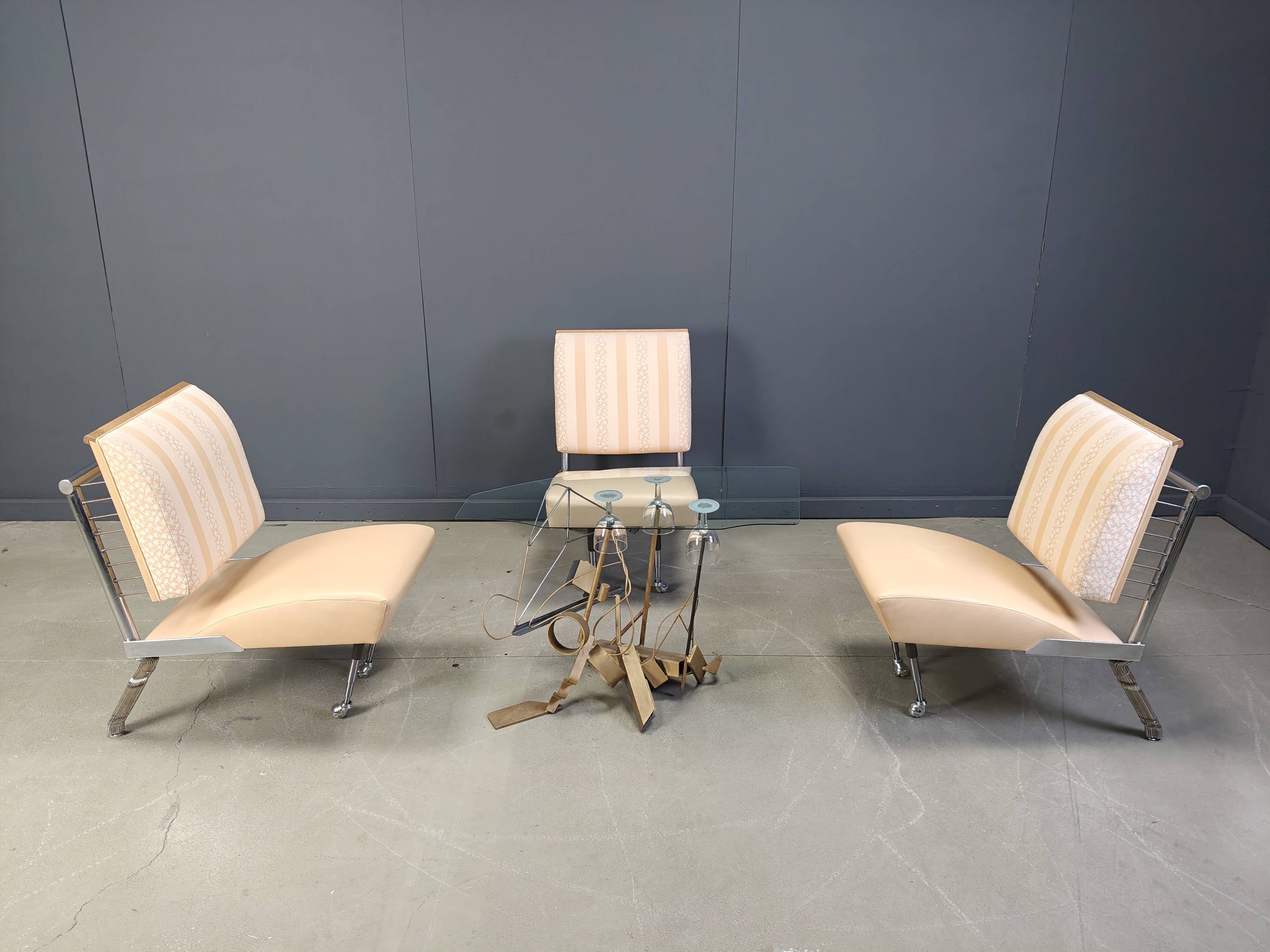 Ensemble de chaises longues sculpturales avec table basse, 1996