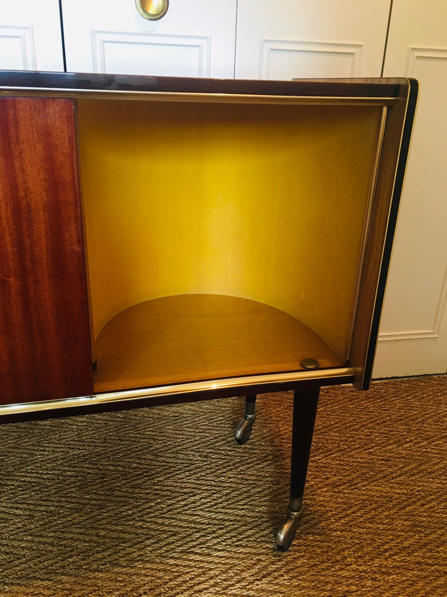 Furniture bar - 60s roller buffet