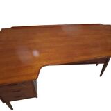 Scandinavian desk design Peter Løvig Nielsen