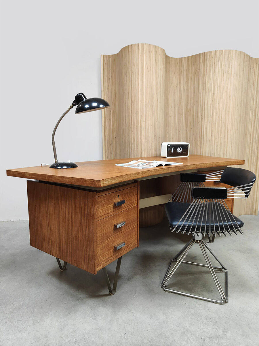 Vintage Dutch design writing desk Cees Braakman ‘Boomerang’