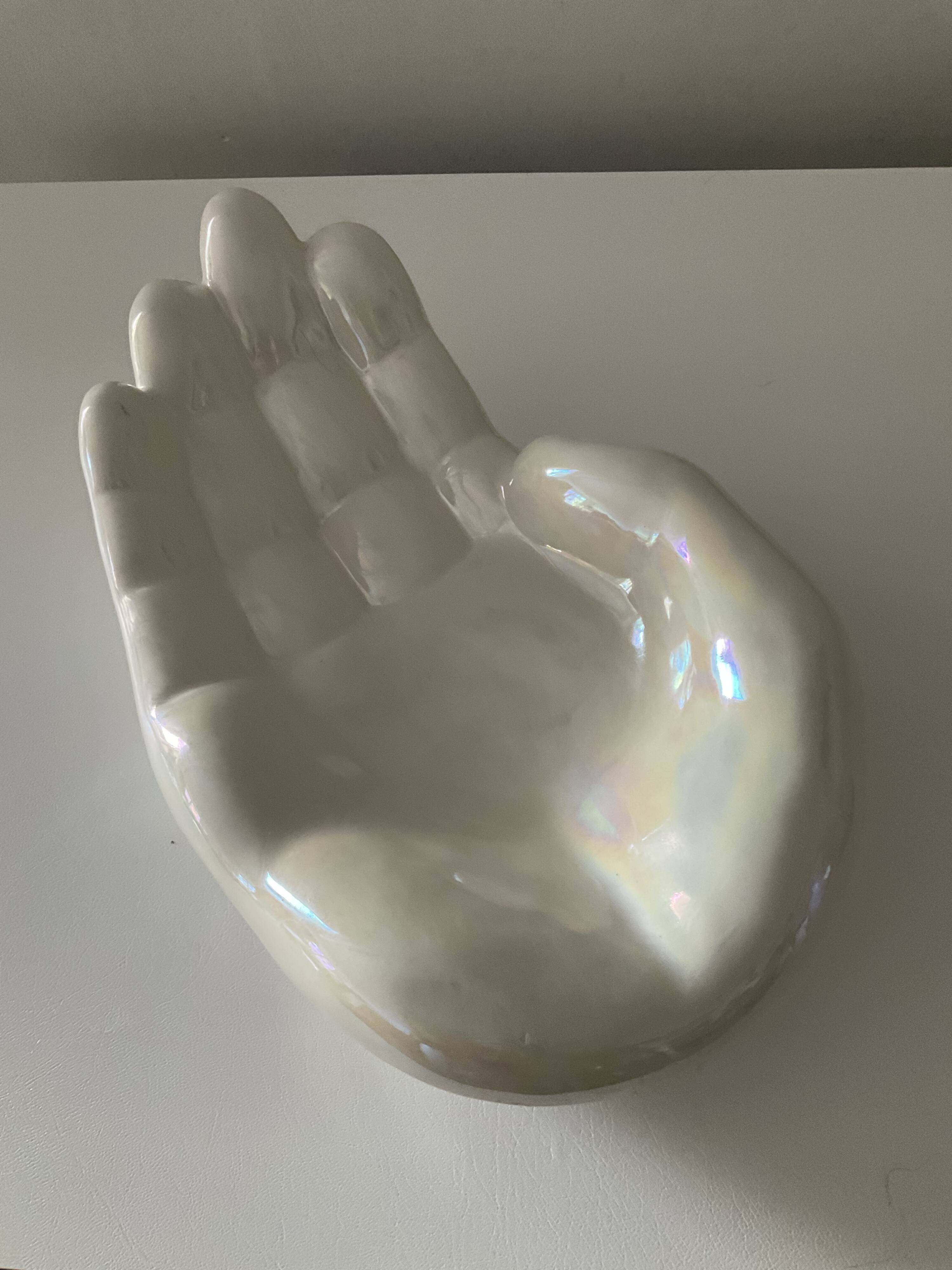 Pocket empty ceramic hand from the 70s