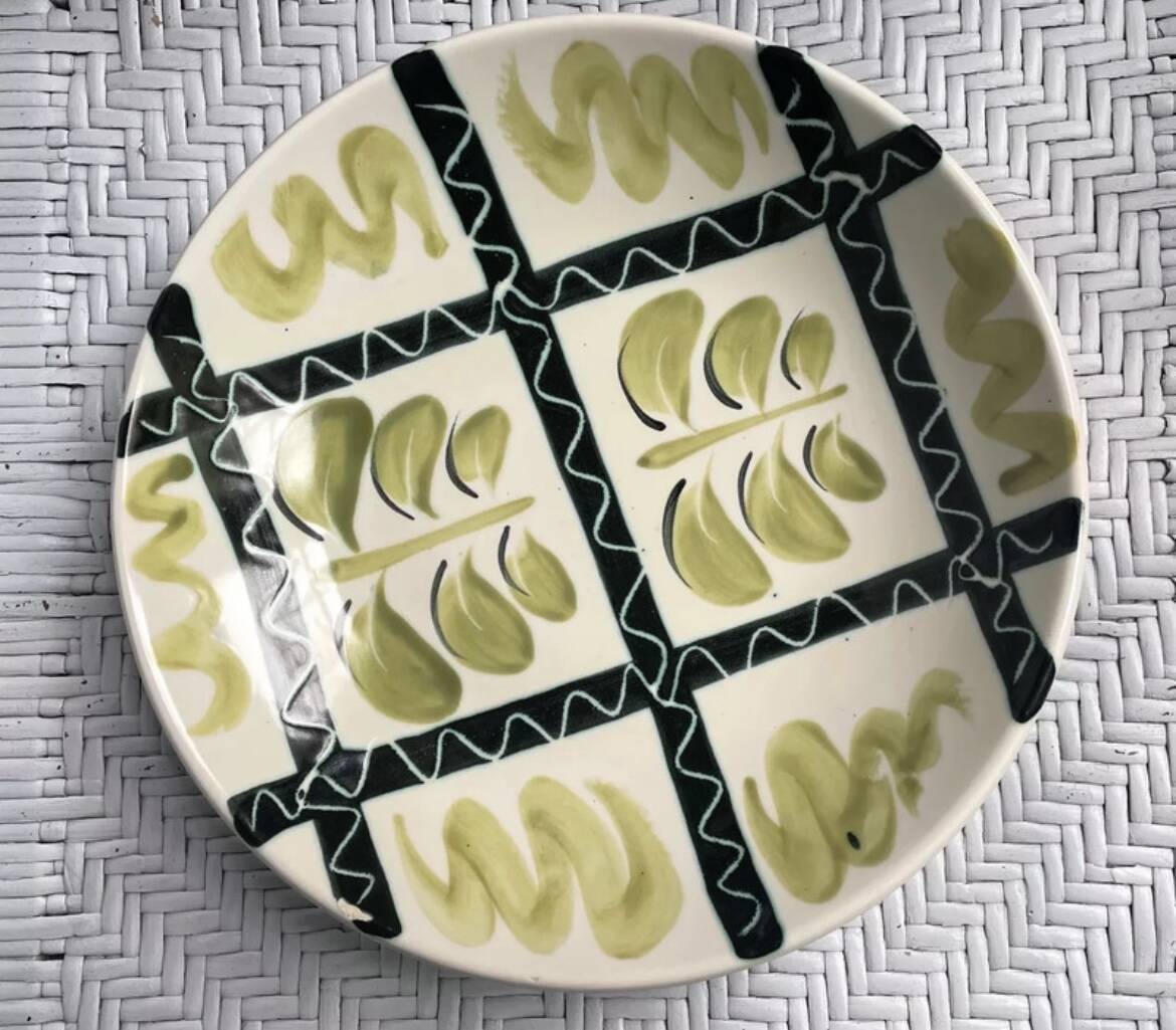 Vintage hollow plate MBFA in Pornic