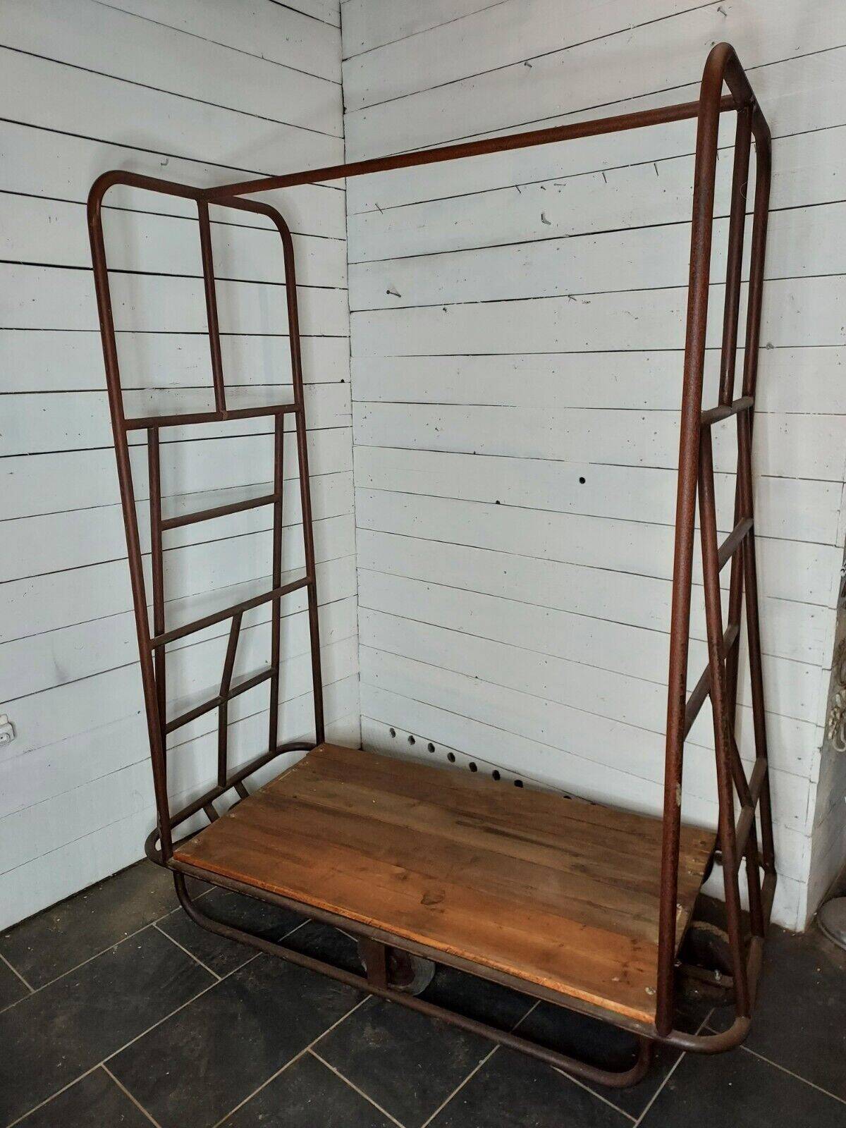 Iron and wood industrial trolley / clothes rack