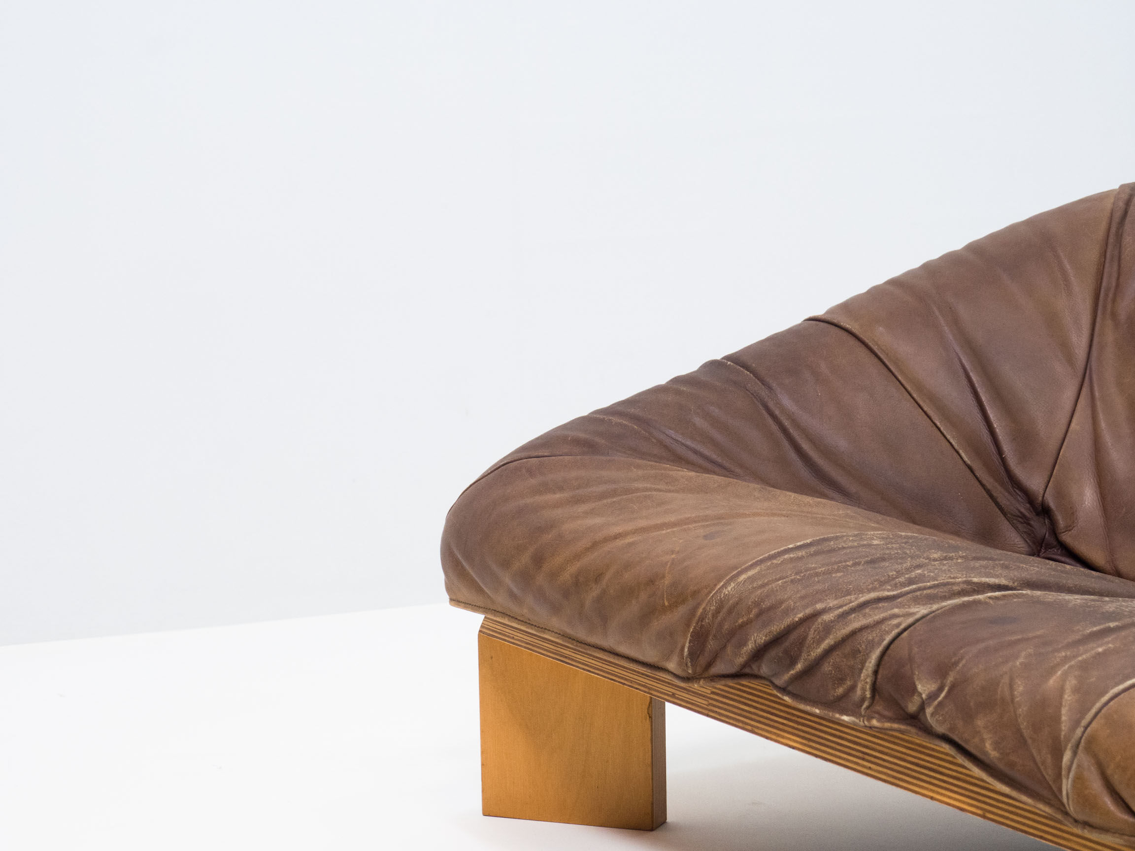 Montis ‘Oslo’ 2 seater sofa designed by Gerard van den Berg