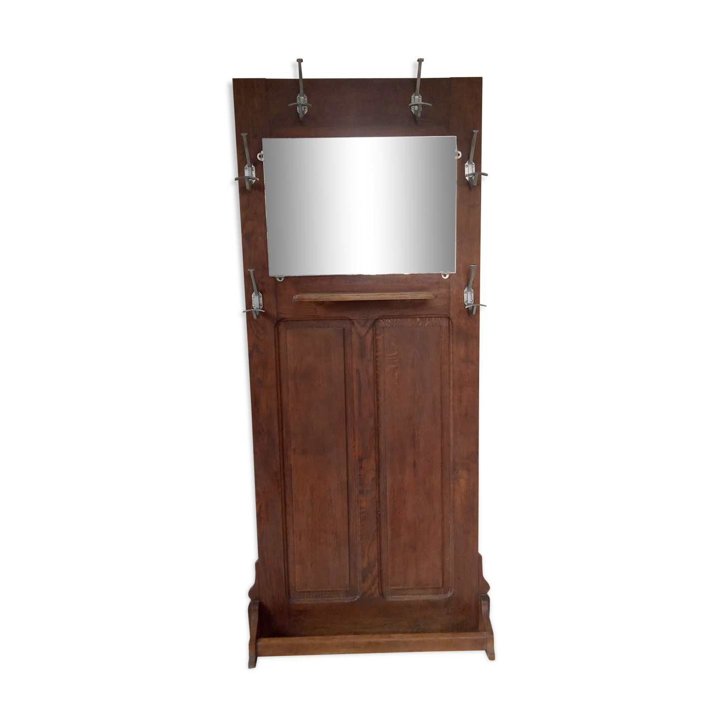 Oak cloakroom from the 1940s