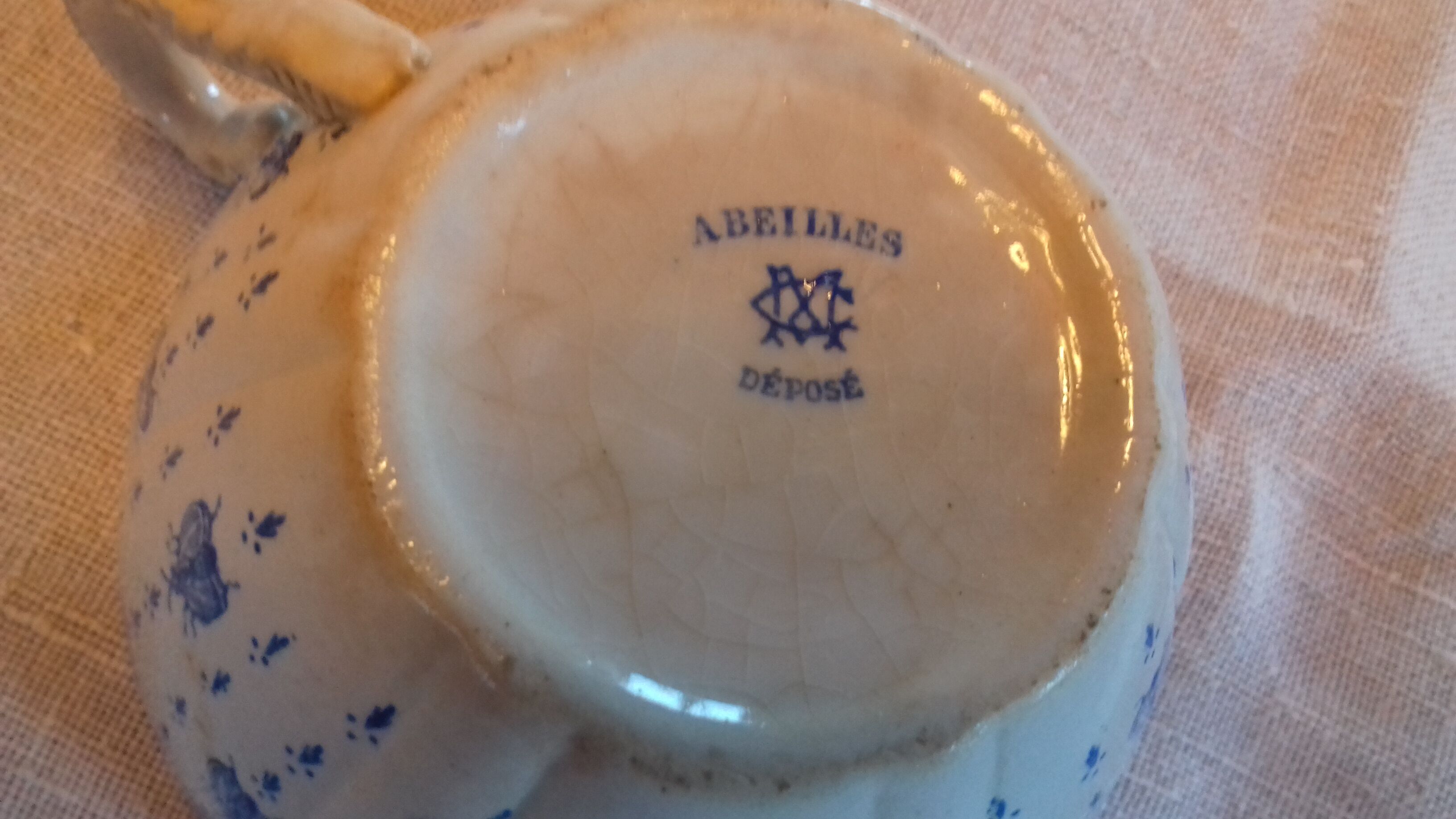 2 old coffee cups with their saucer, with blue bee patterns