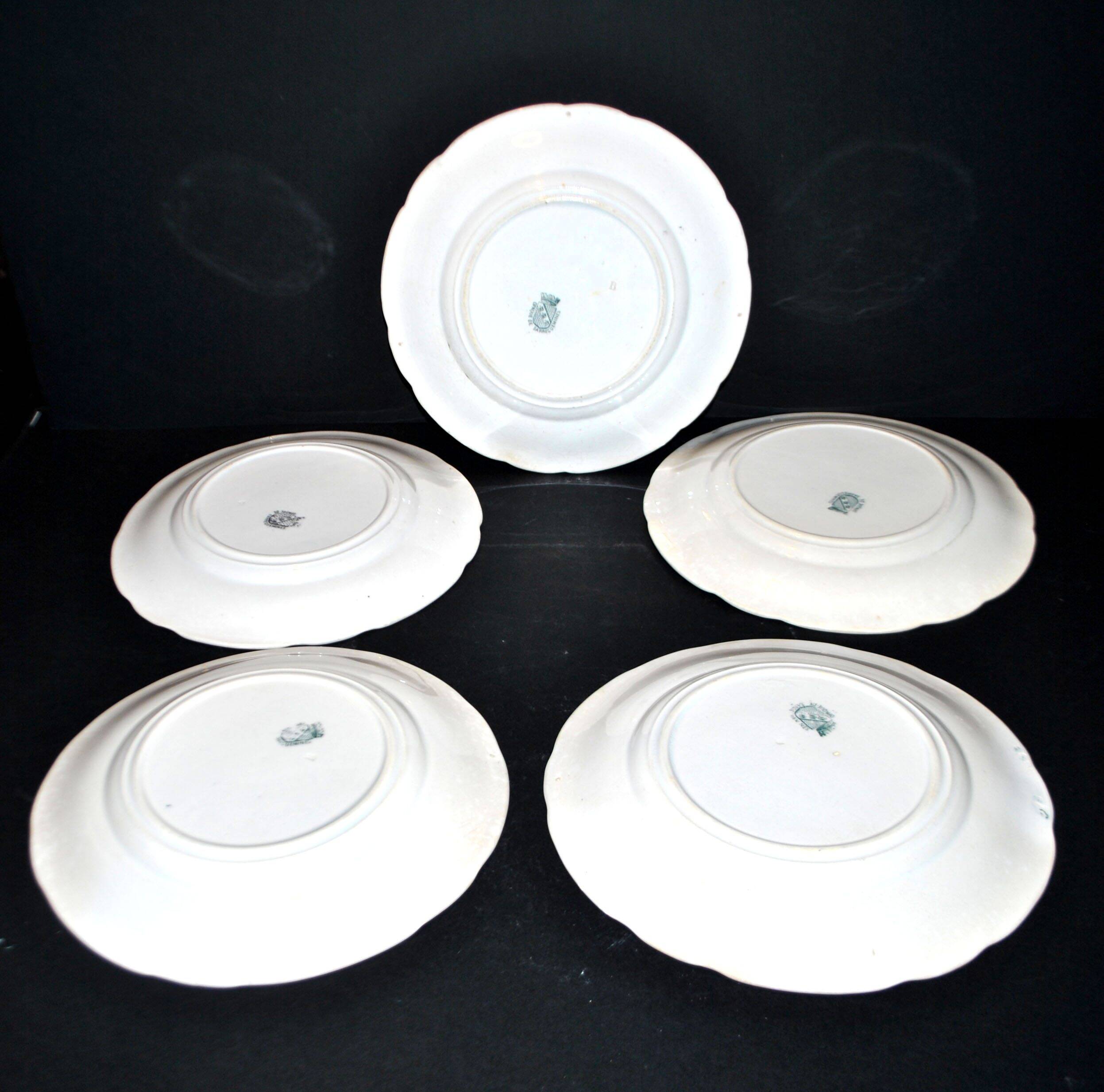 Sarreguemines set of 5 talking plates from the Bon Vieux Temps series, opaque earthenware.