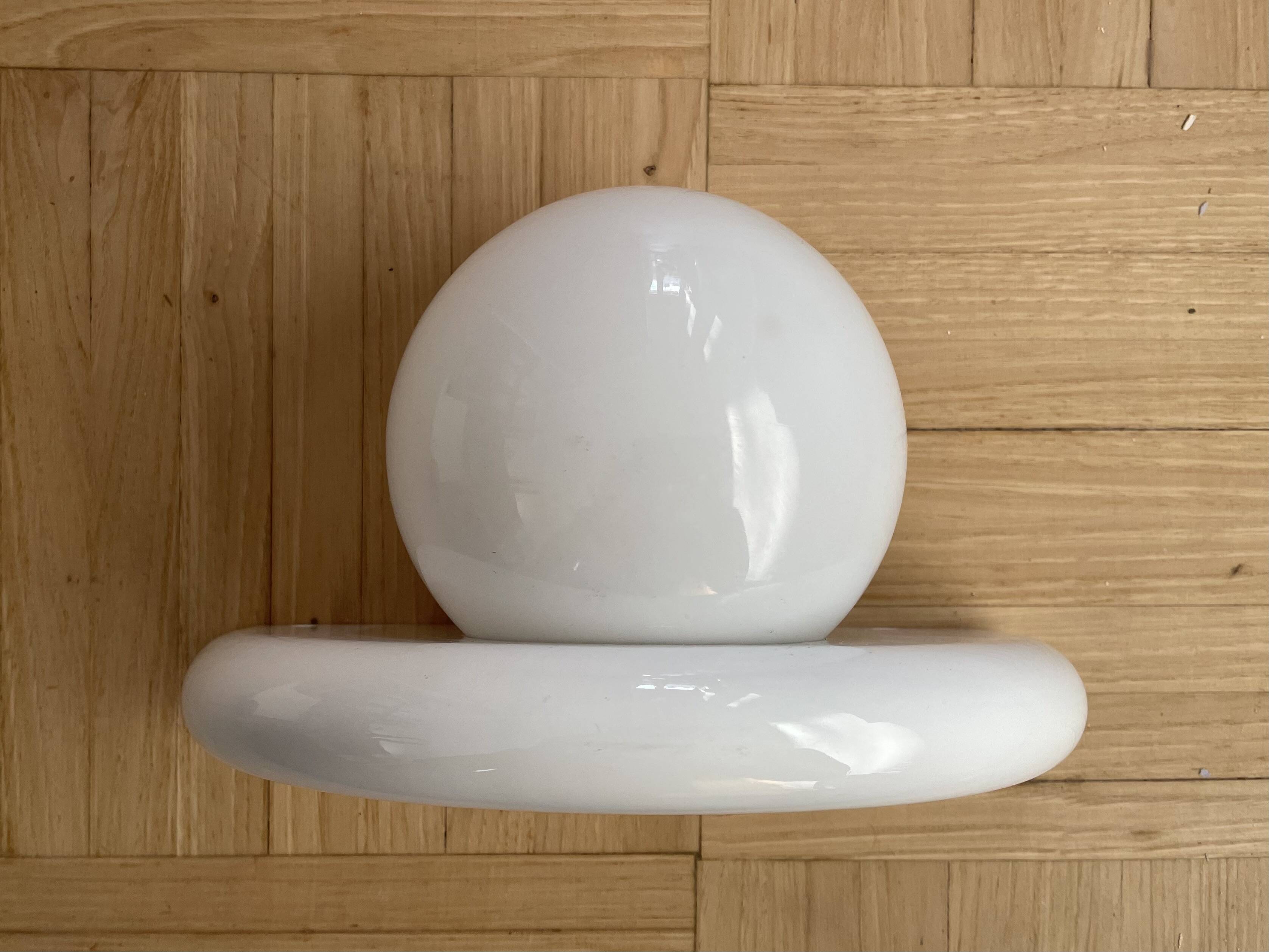 80s wall light