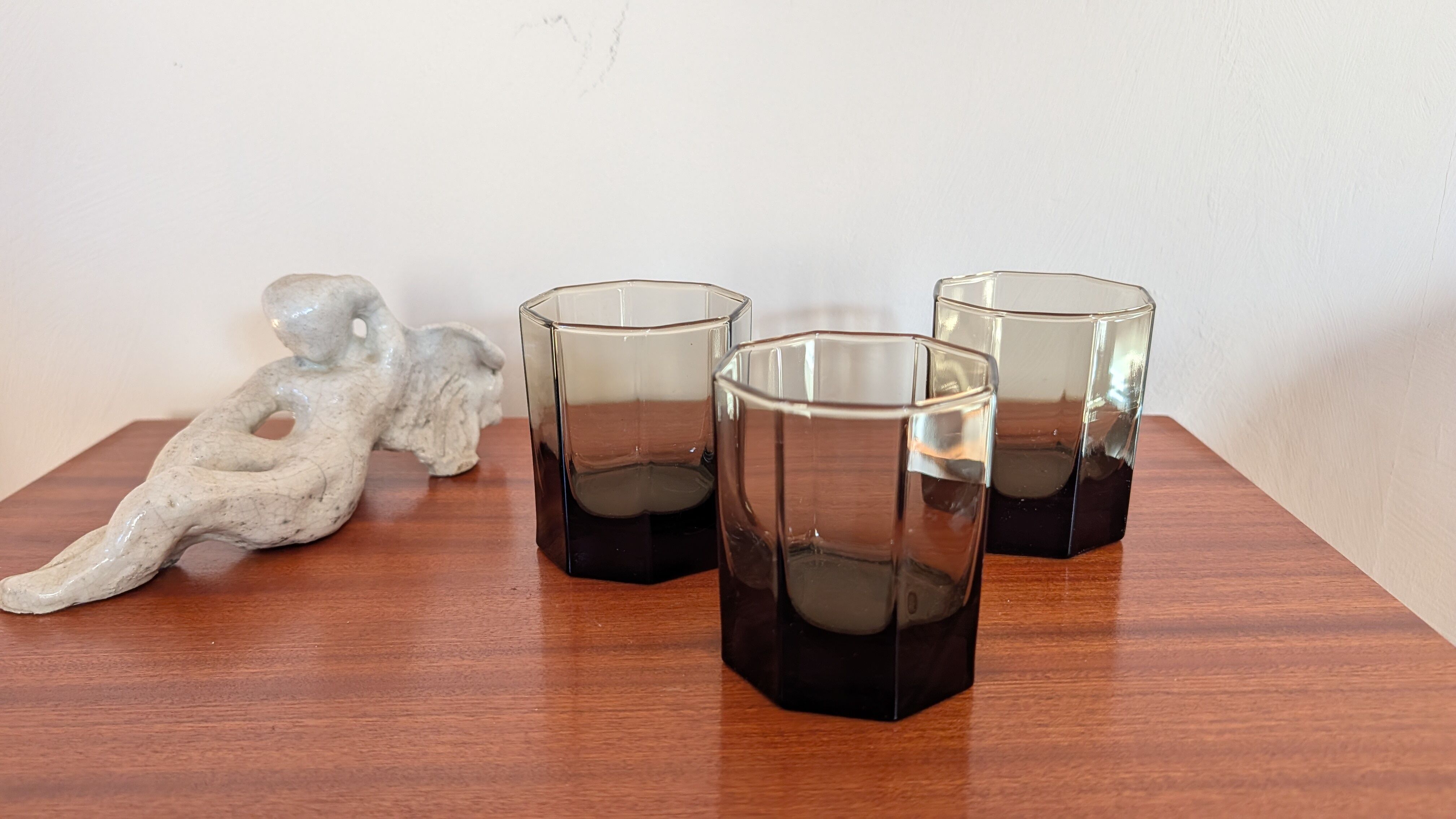 Set of three hexagonal smoked glass glasses – 1970s