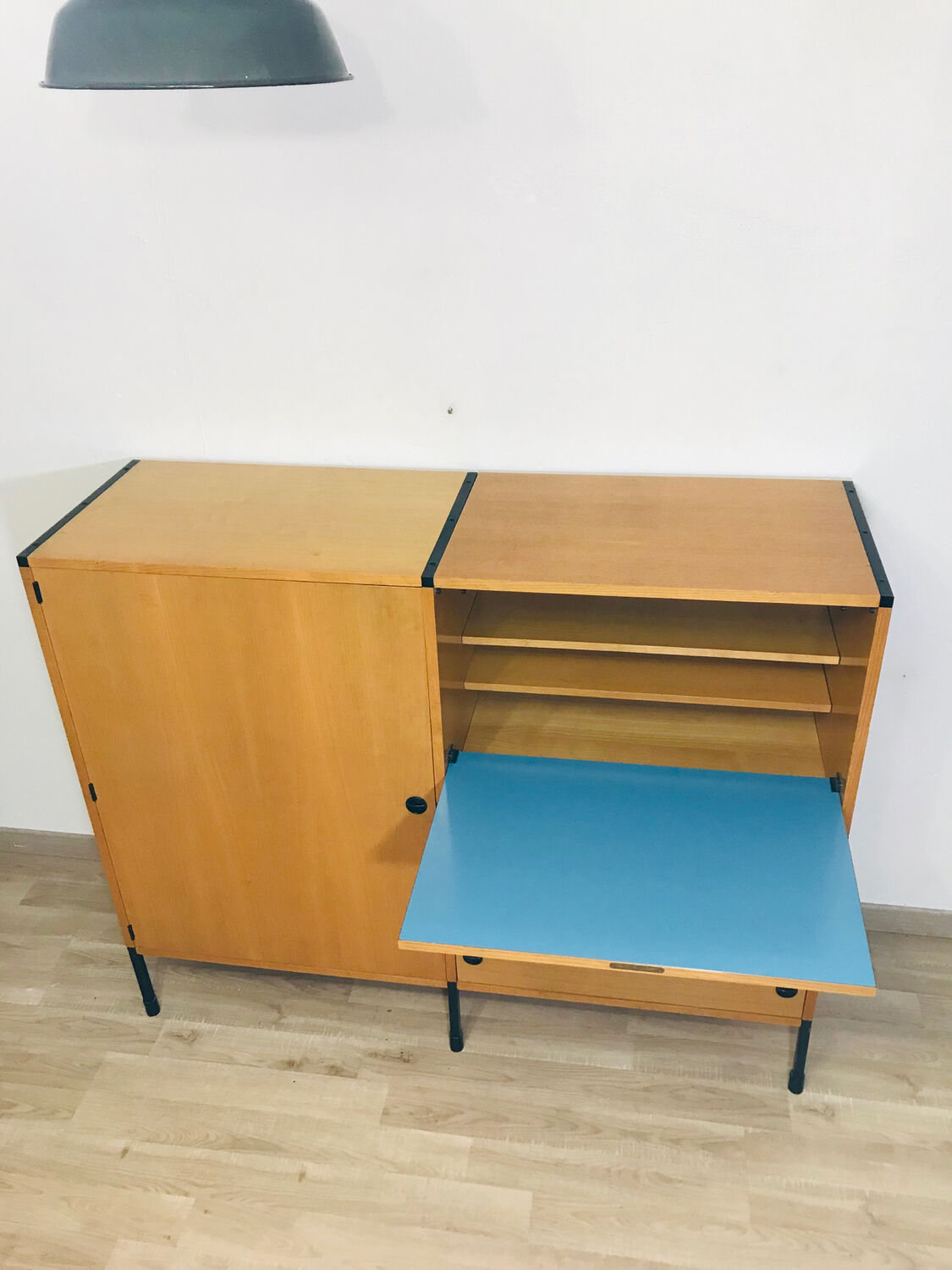 Office secretary A.R.P. Minvielle edition