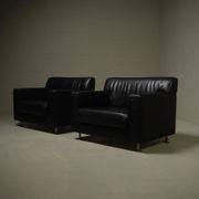 Pair of lounge chairs by Kunihide Oshinomi for Matteo Grassi 1980s