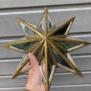 Star-shaped mirror