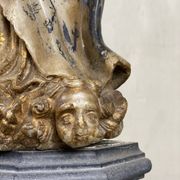 Virgin and Child in alabaster, significant trace of polychromy, Flanders 16th century.