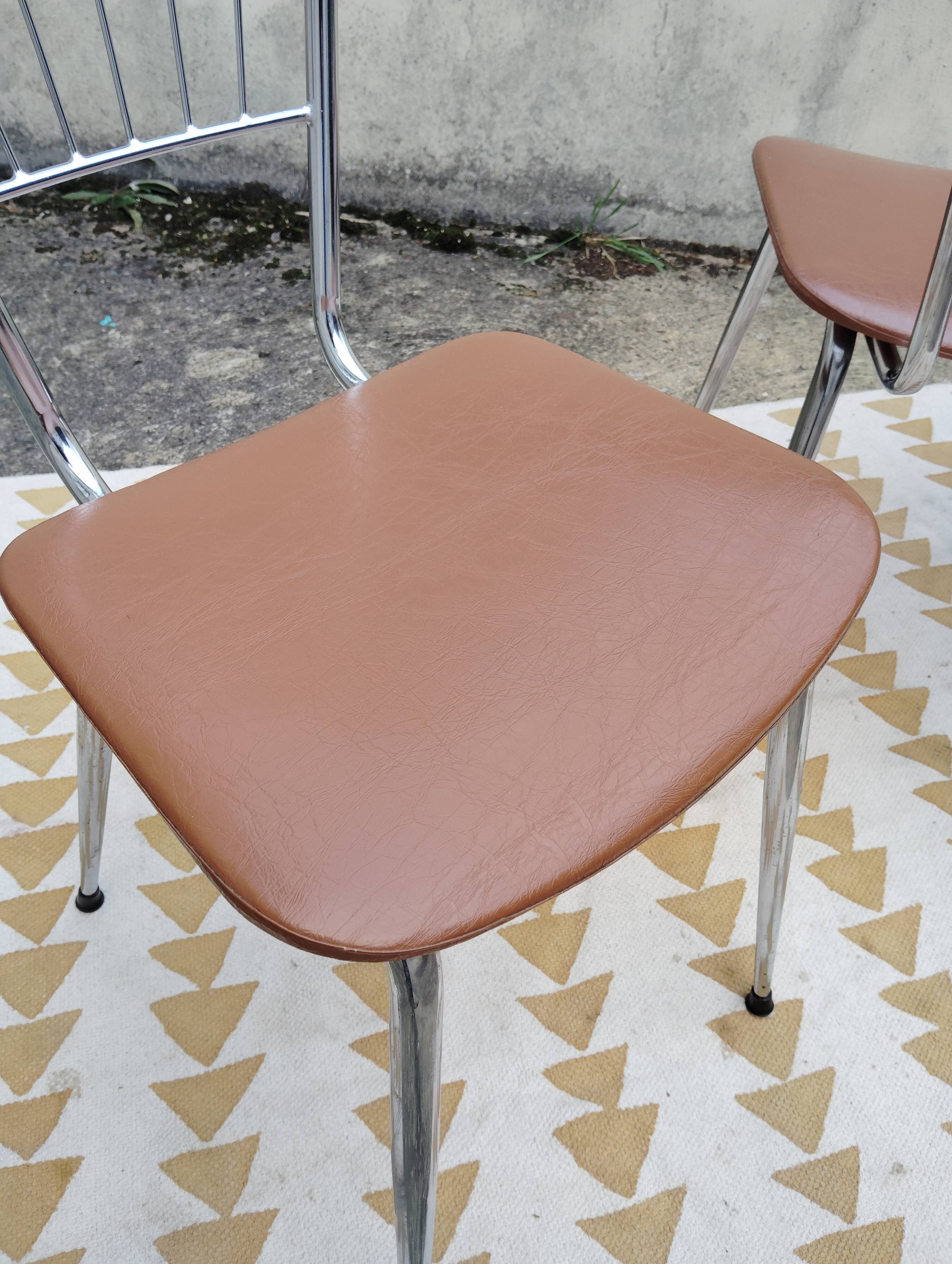 Set 4 chaises vintage scandinave chrome et simili