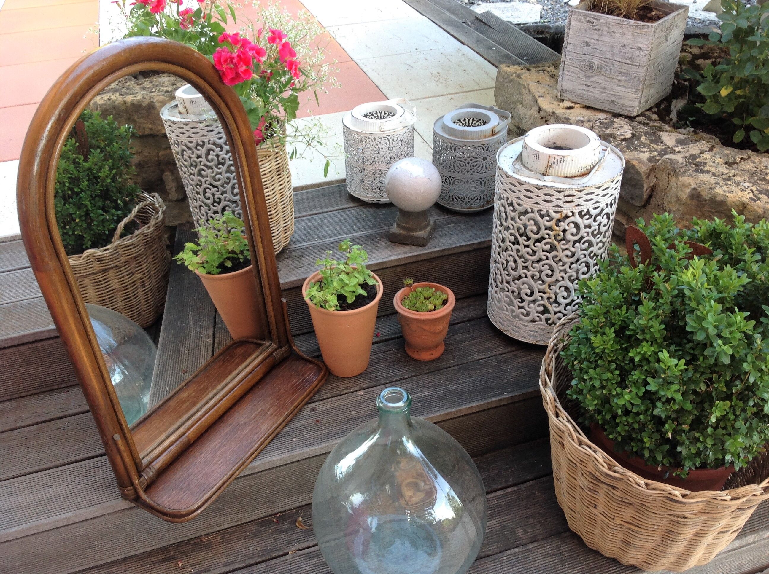 Arched rattan mirror with shelf/vintage 60s-70s
