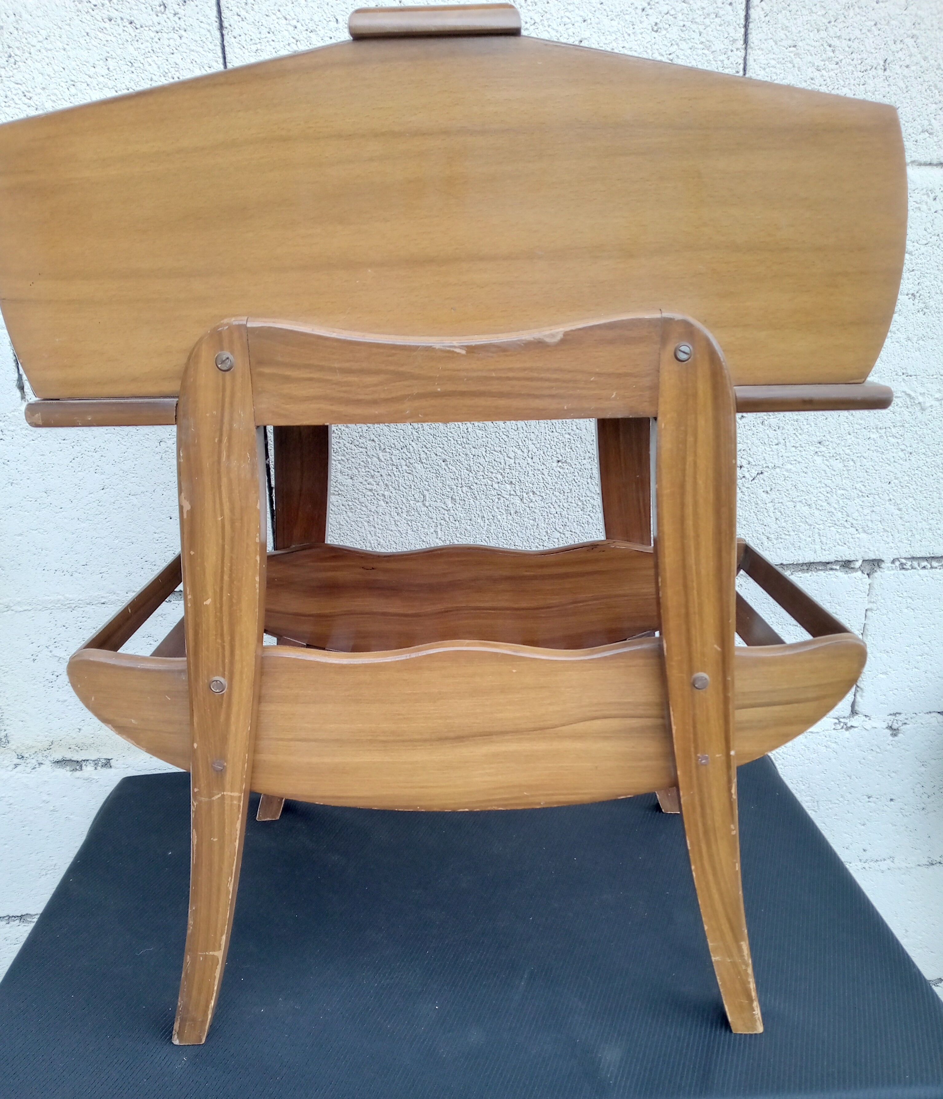 Vintage curtain worker