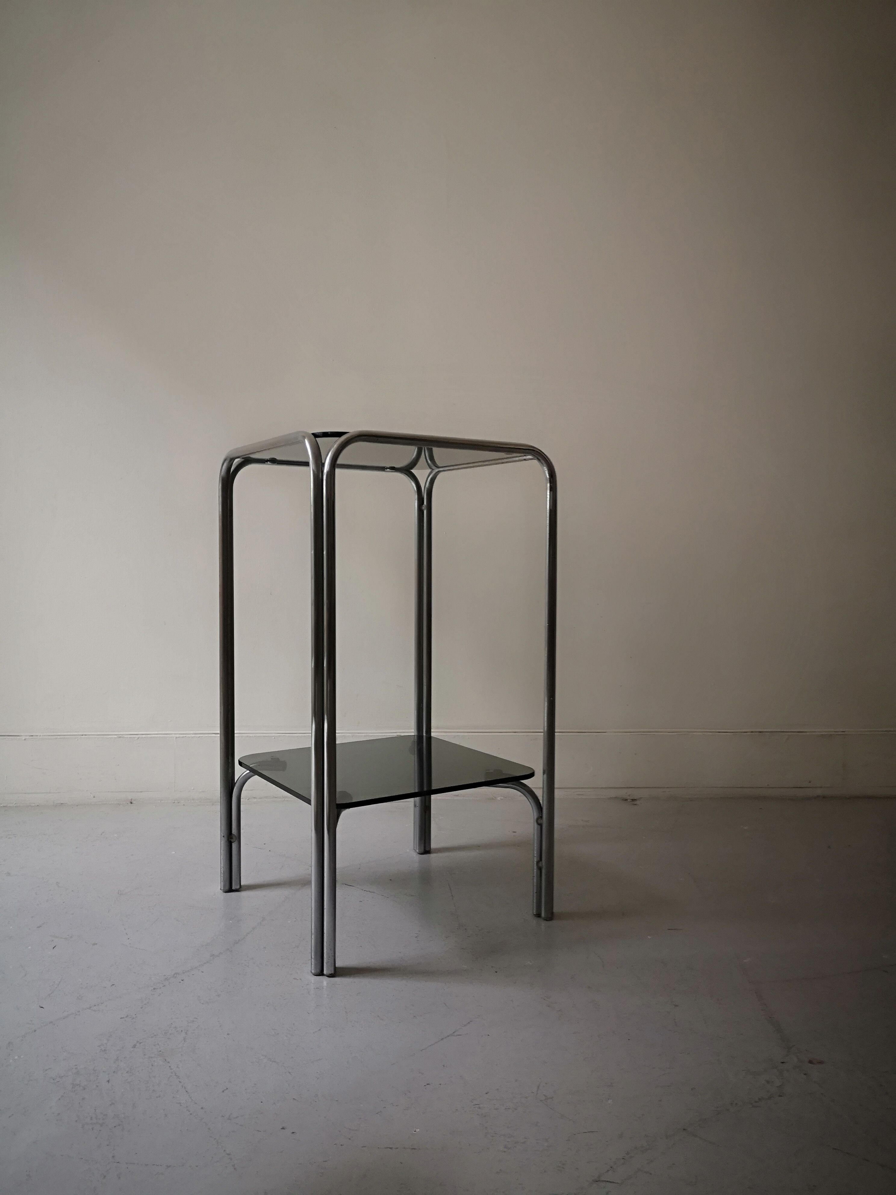 Fifth wheel console in chromed metal and smoked glass, design 1970