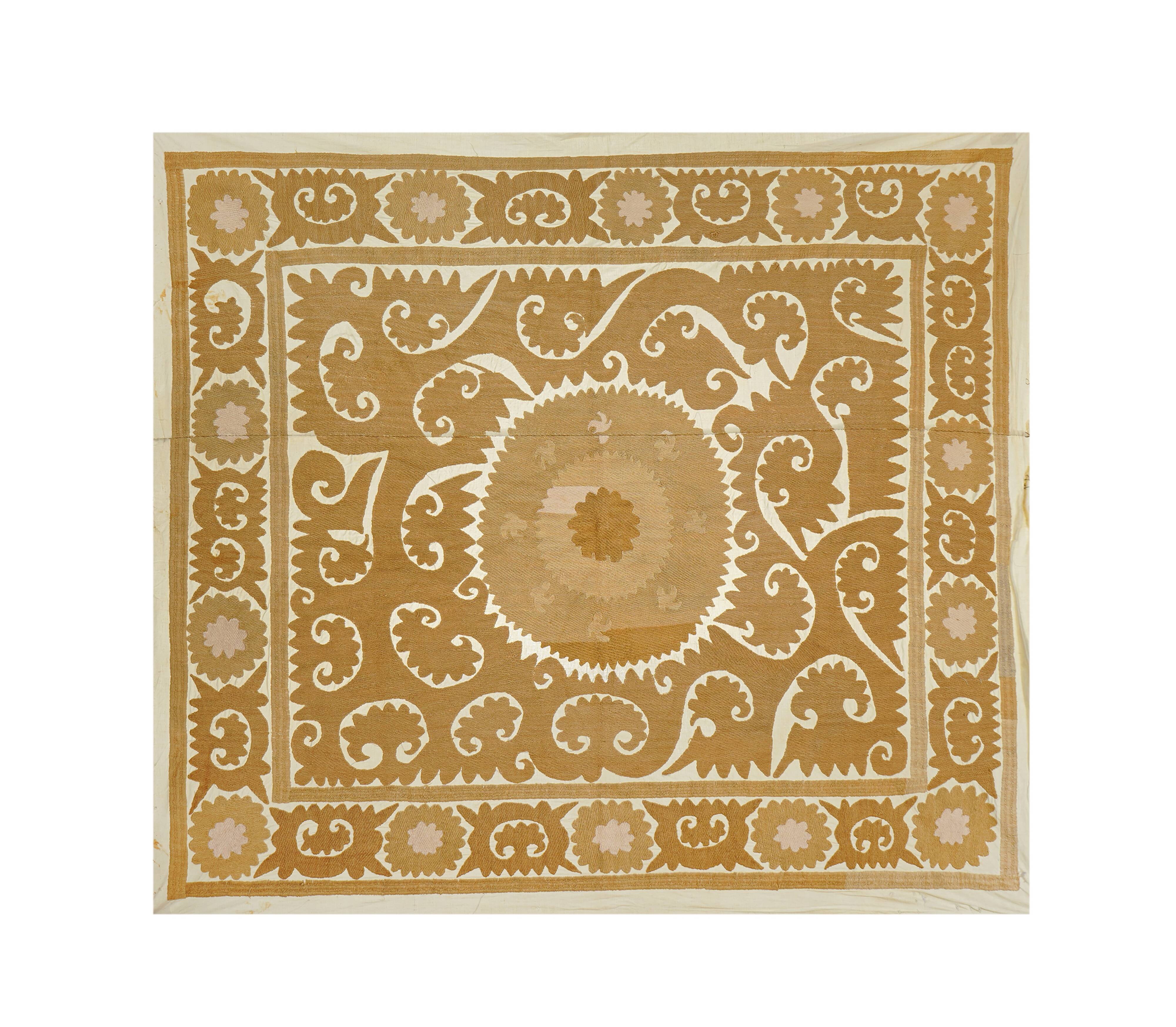 Vintage Turkish hand-knotted rug 127x142 cm