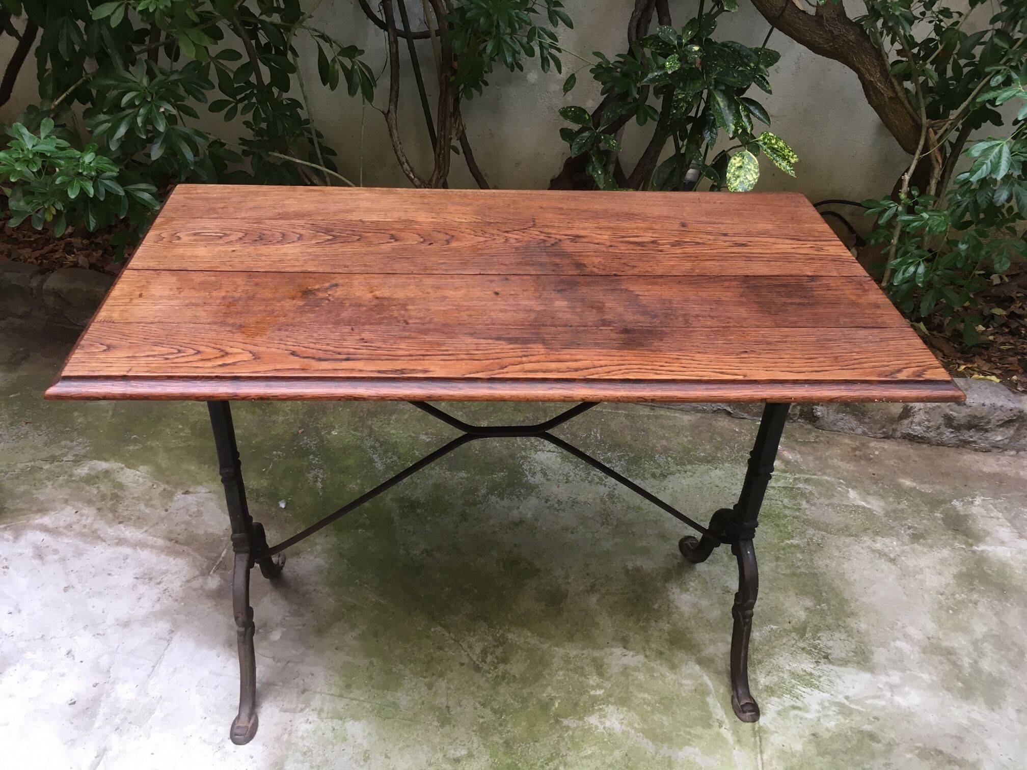 Bistro table