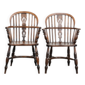 English antique set of 2 Windsor chairs with character, beautiful colouring