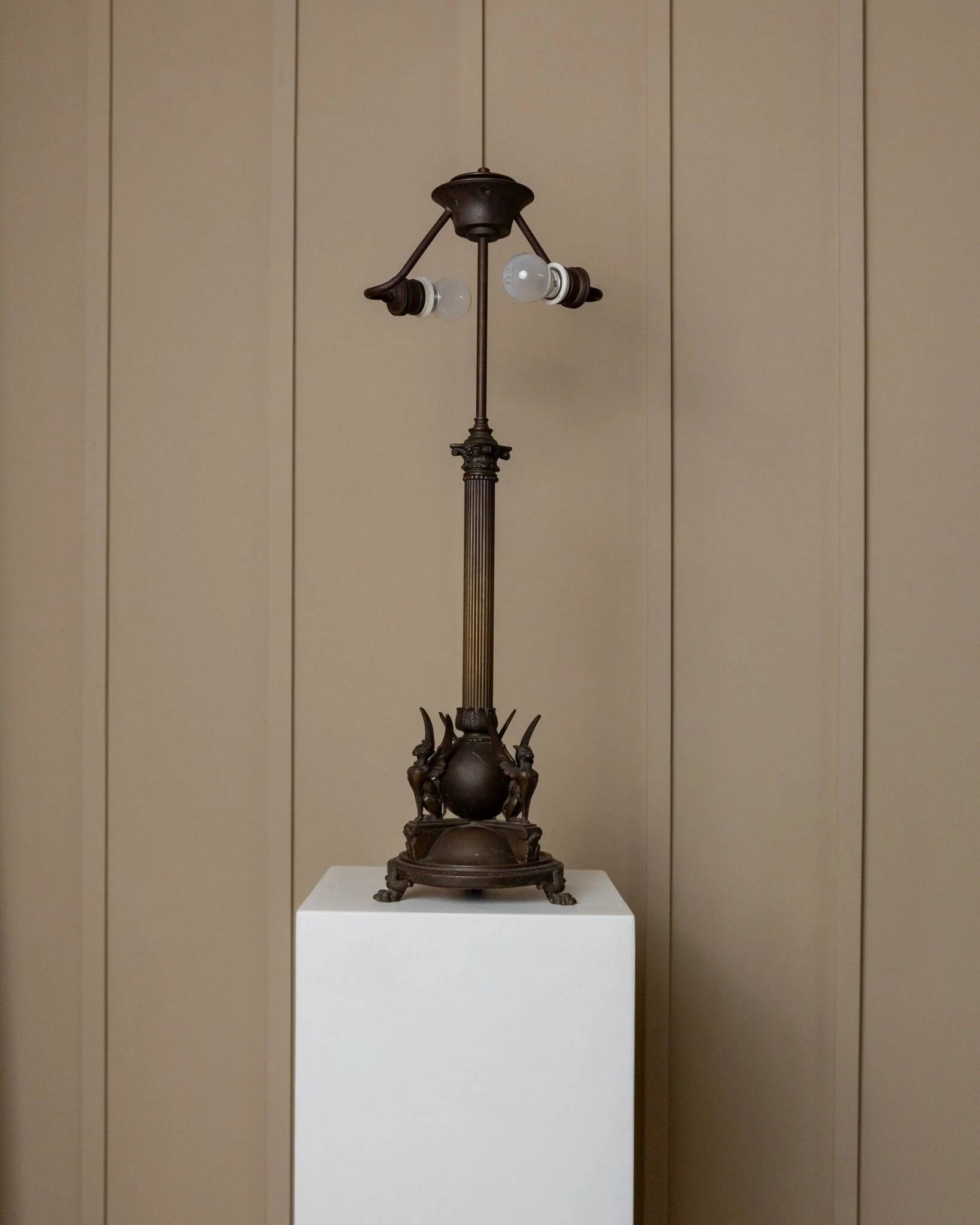 Brown Bronze Metal Table Lamp – Empire 1910s, Italian Design with Animal Motifs, Classic Desk Lamp