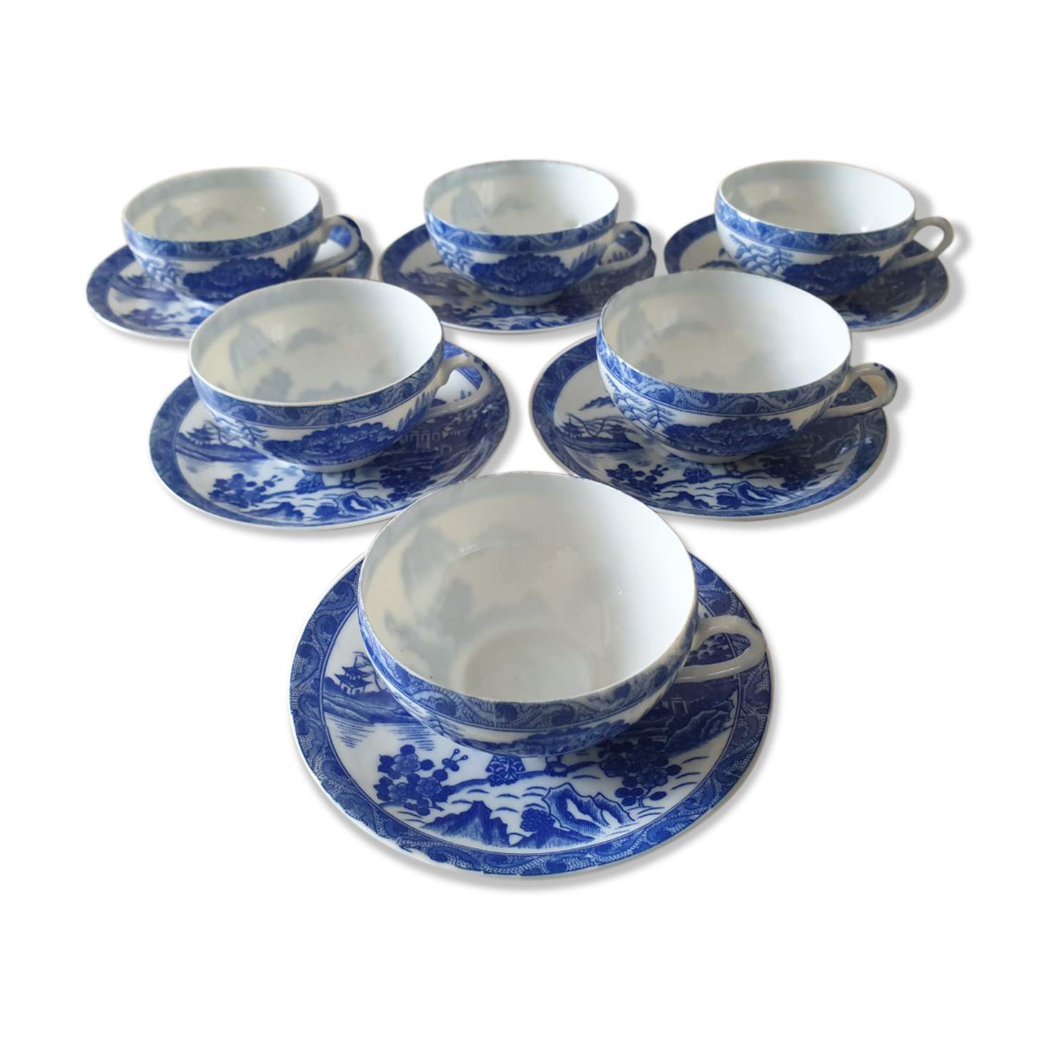 Set of 6 porcelain cups
