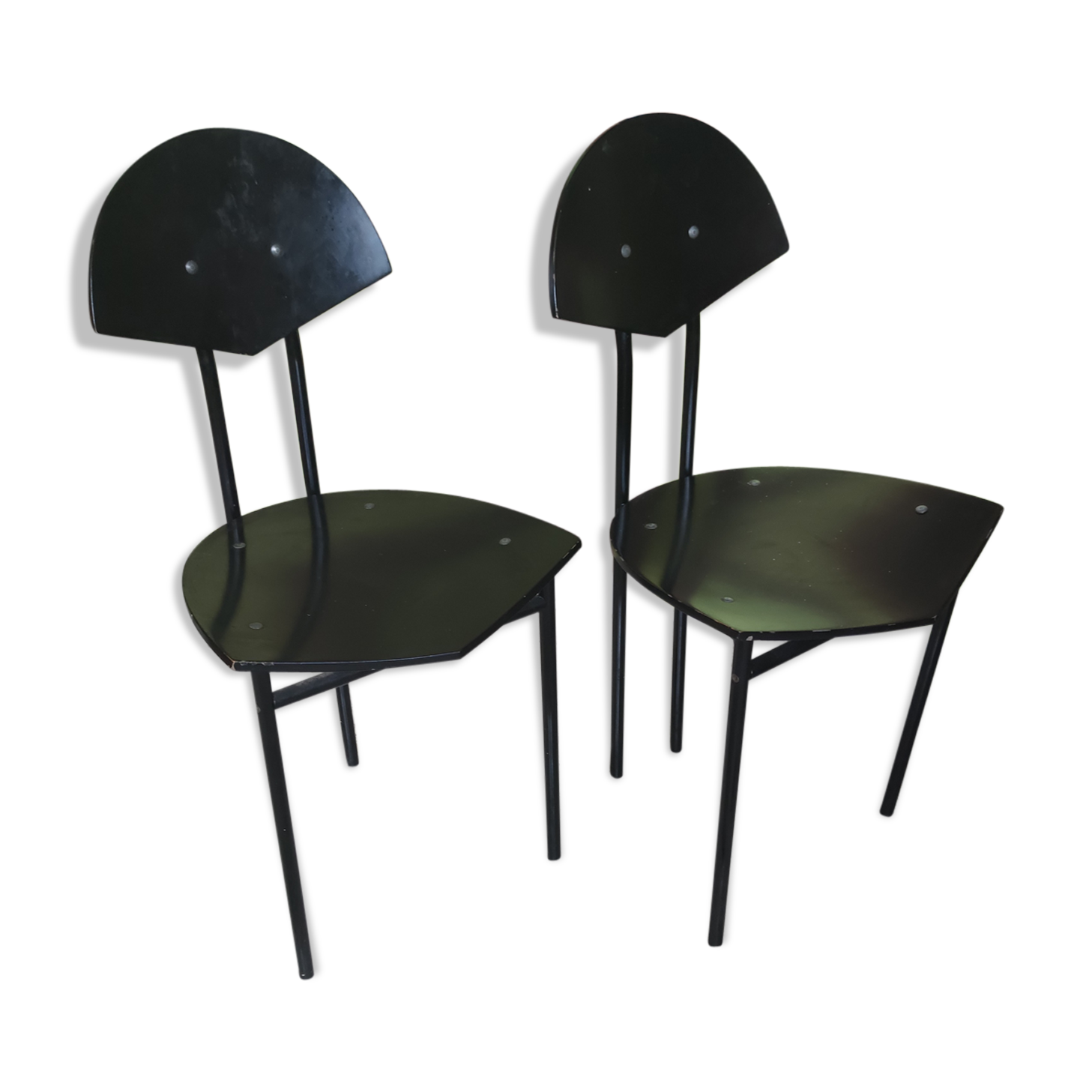 Pair of 1980s design chairs in metal and black lacquered wood