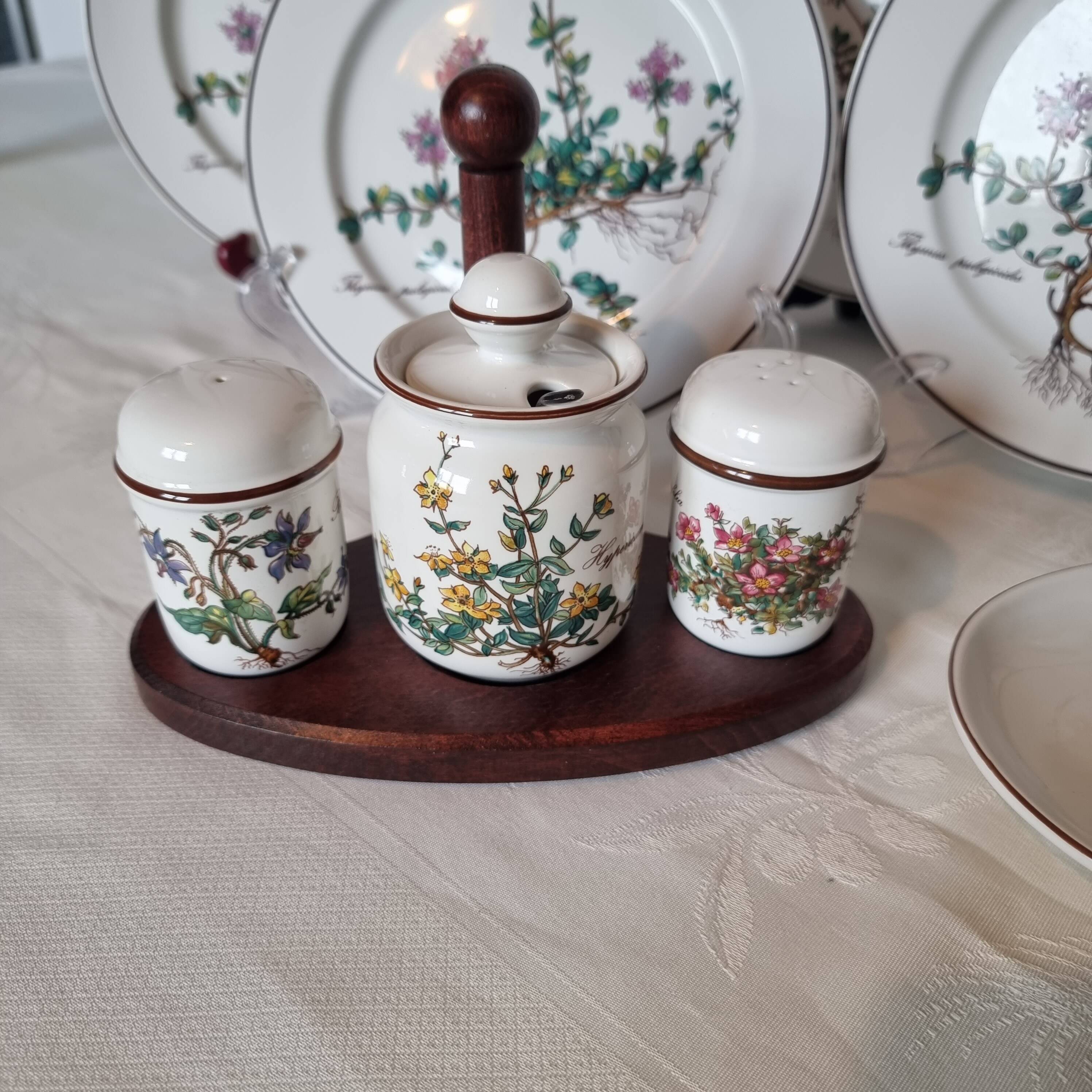 Villeroy&Bosch new breakfast or afternoon tea plate set