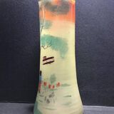 1435 Discreet brand with heel to decipher vase