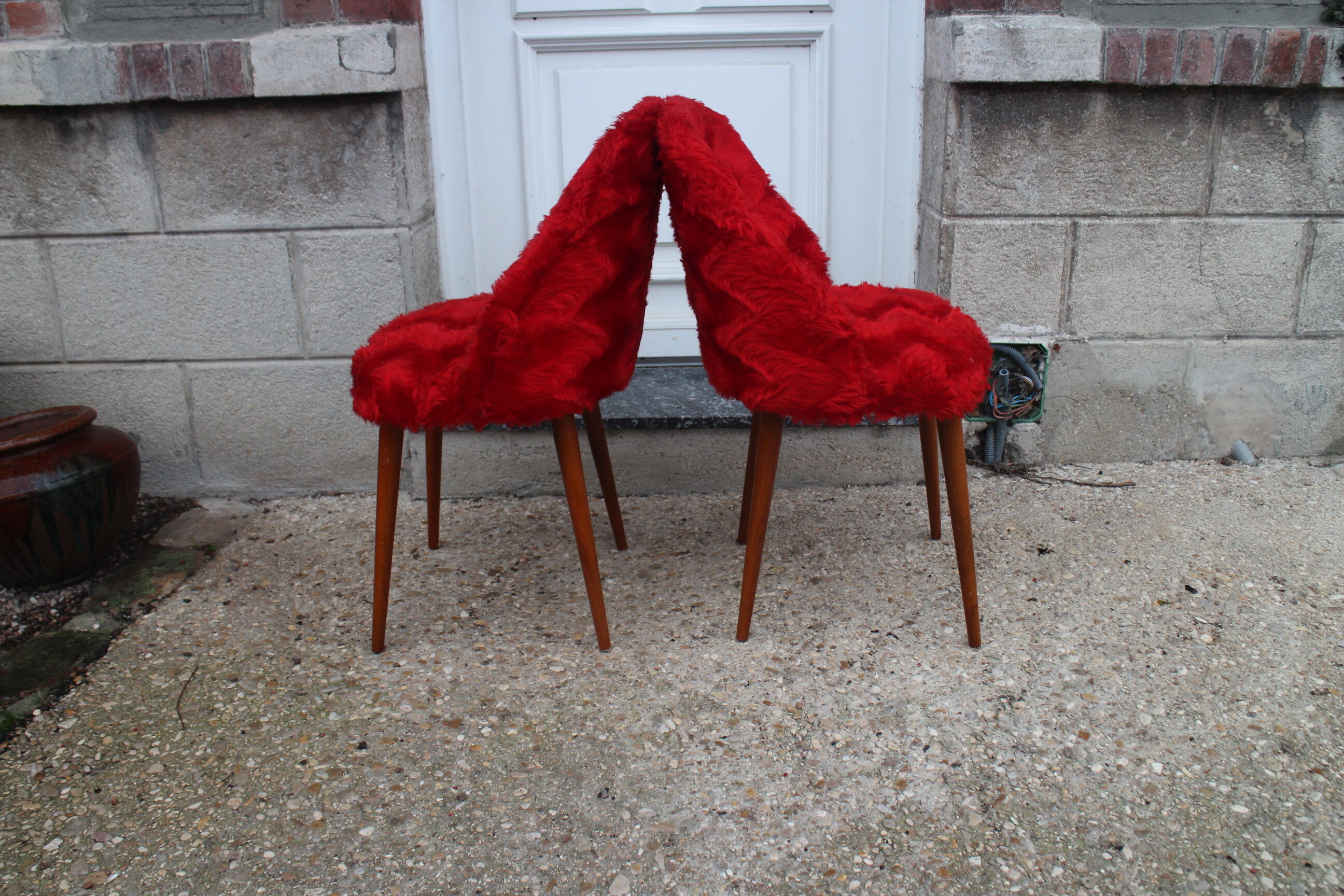 Moumoute chairs