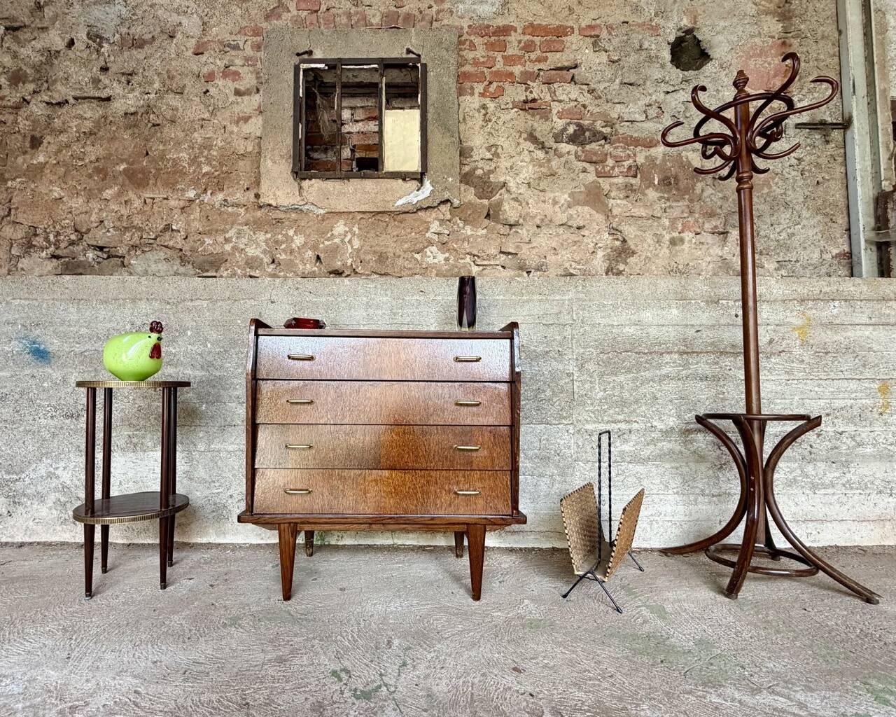 Commode vintage scandinave en bois exotique – 4 tiroirs