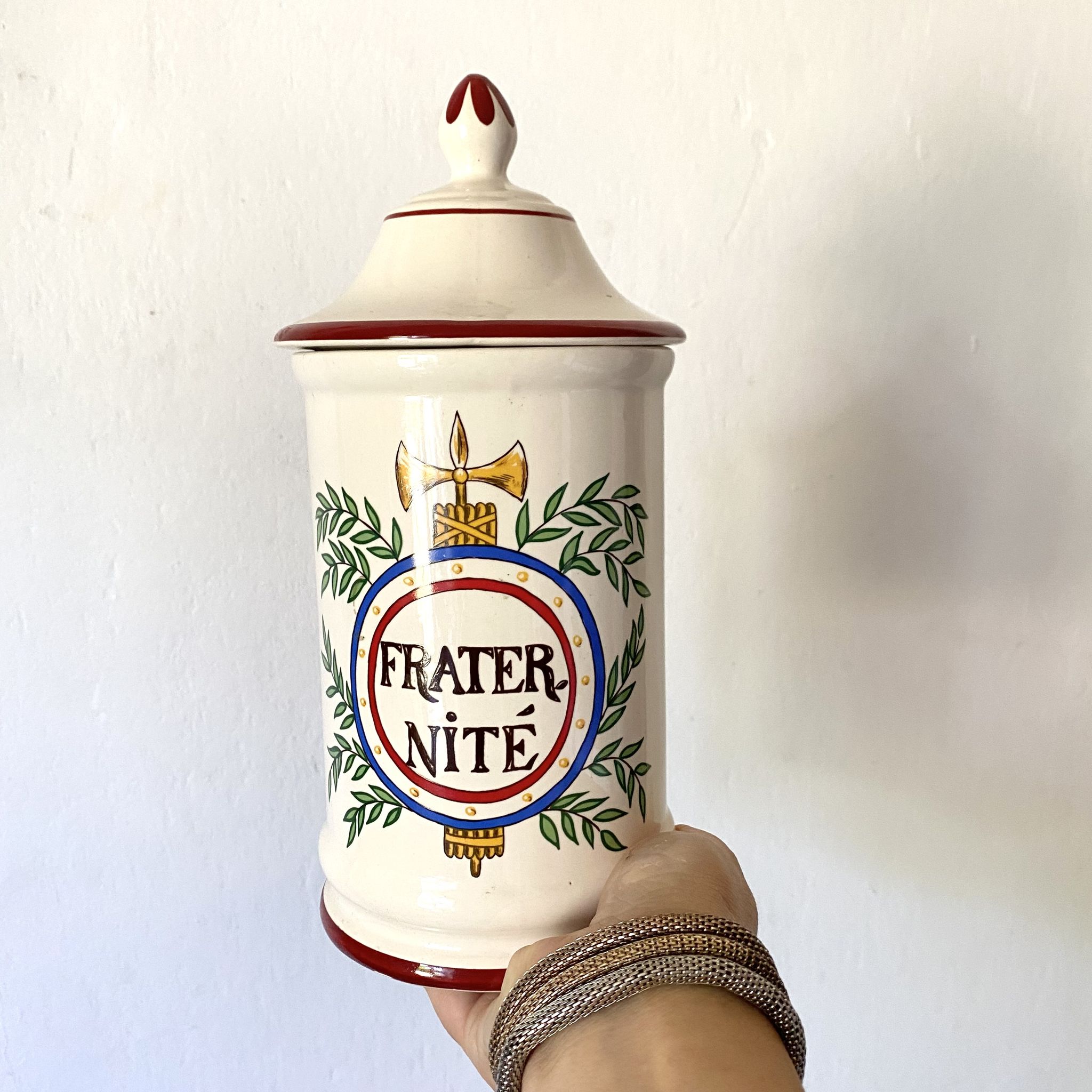 Apothecary Pot St Clement anniversary edition of the French Revolution