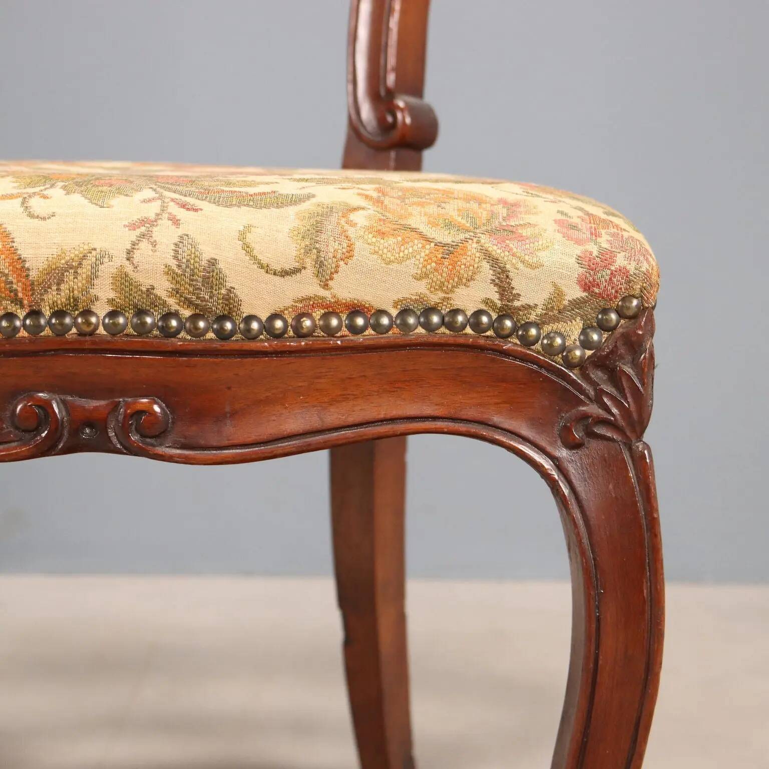 Antique Louis-Philippe chairs in walnut and fabric, 19th century